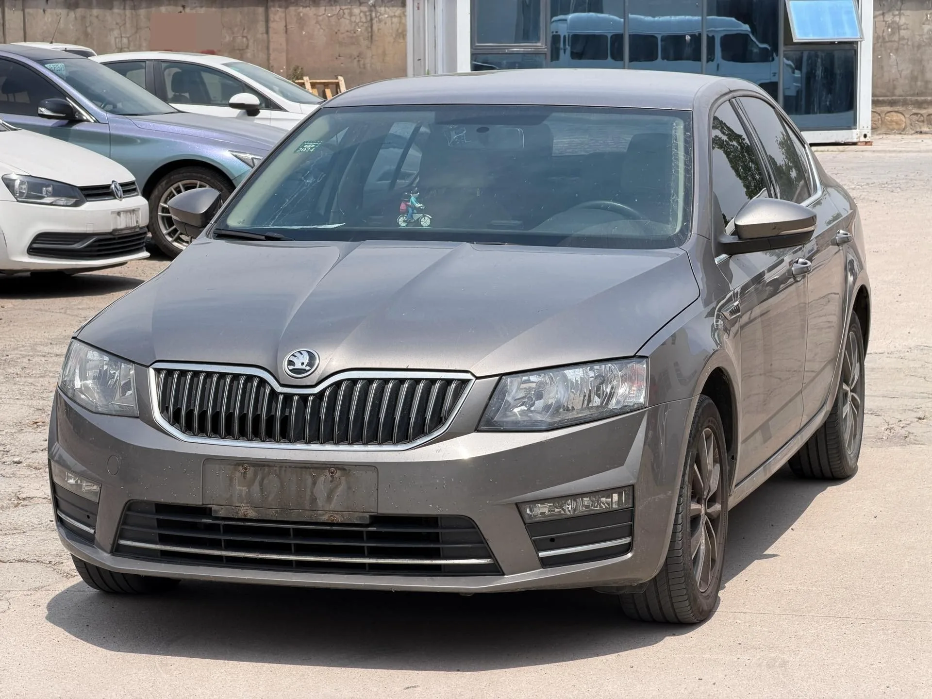 Octavia 2016 1.6L Automatic Comfort Edition