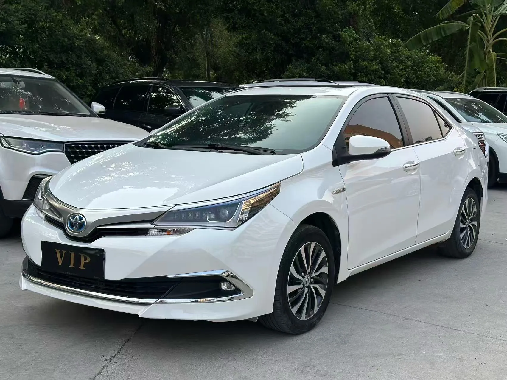 2016 Corolla Hybrid 1.8L E-CVT Leading Edition
