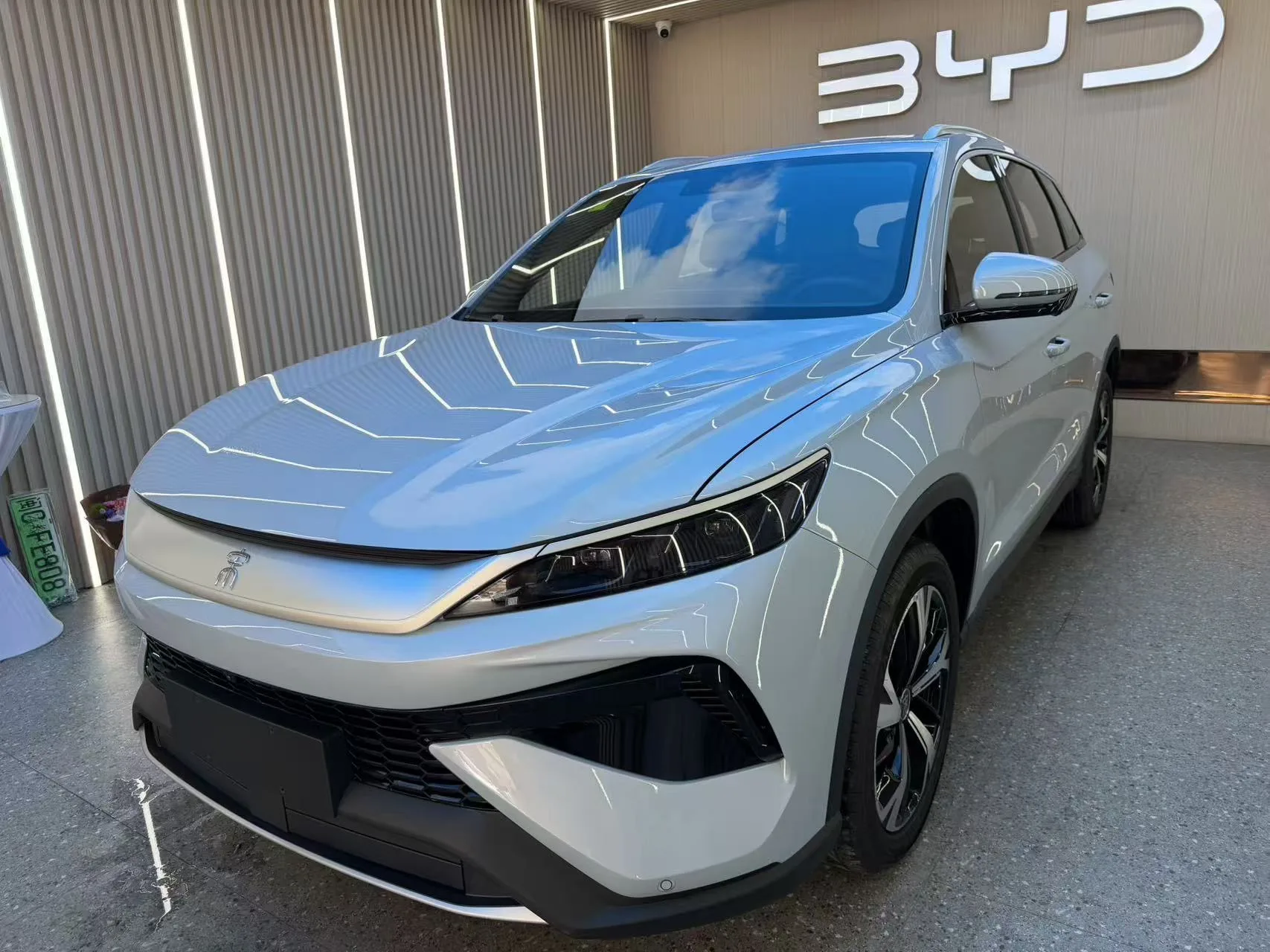 BYD Song Pro New Energy 2026 Model, Song Pro DM-i 1.5 CVT Flying Spur Edition 301KM Superior Type Automatic Transmission