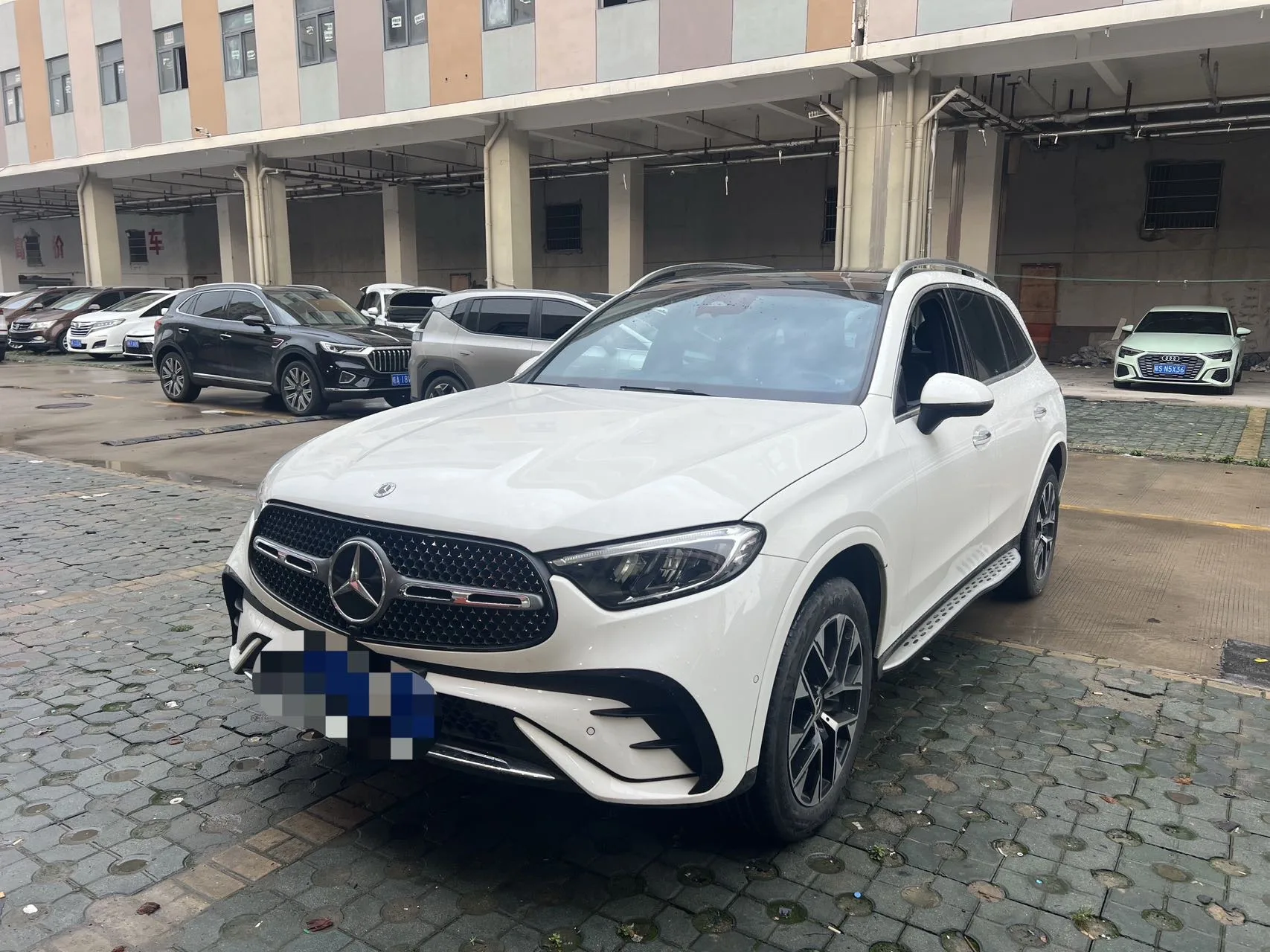 Mercedes-Benz 2024 GLC 260 L 4MATIC 48V 2.0T Luxury 5-seater Automatic