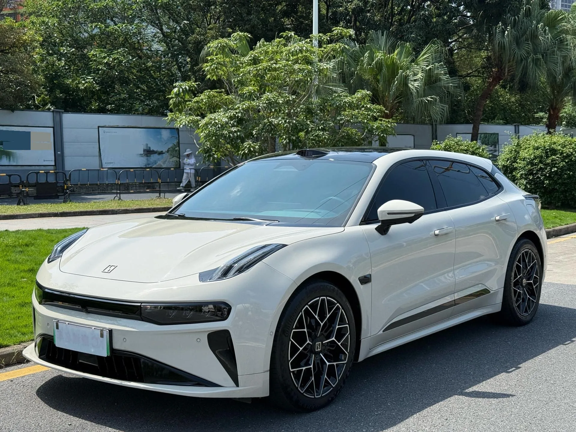 Zeekr 2025 Model Year Zeekr 001 WE Edition 95kWh AWD Automatic Transmission