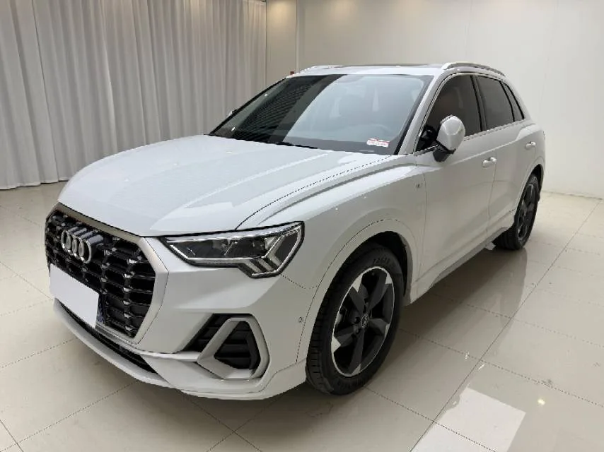 Audi Q3 2022 35 TFSI Fashion Dynamic Edition