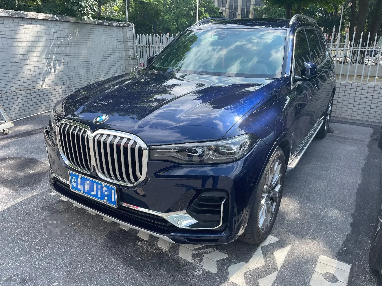 BMW X7 2021 xDrive40i Leading Luxury Package
