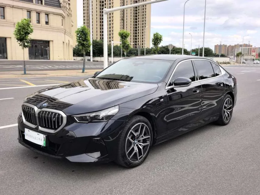 BMW i5 2024 eDrive 35L Premium M Sport Package
