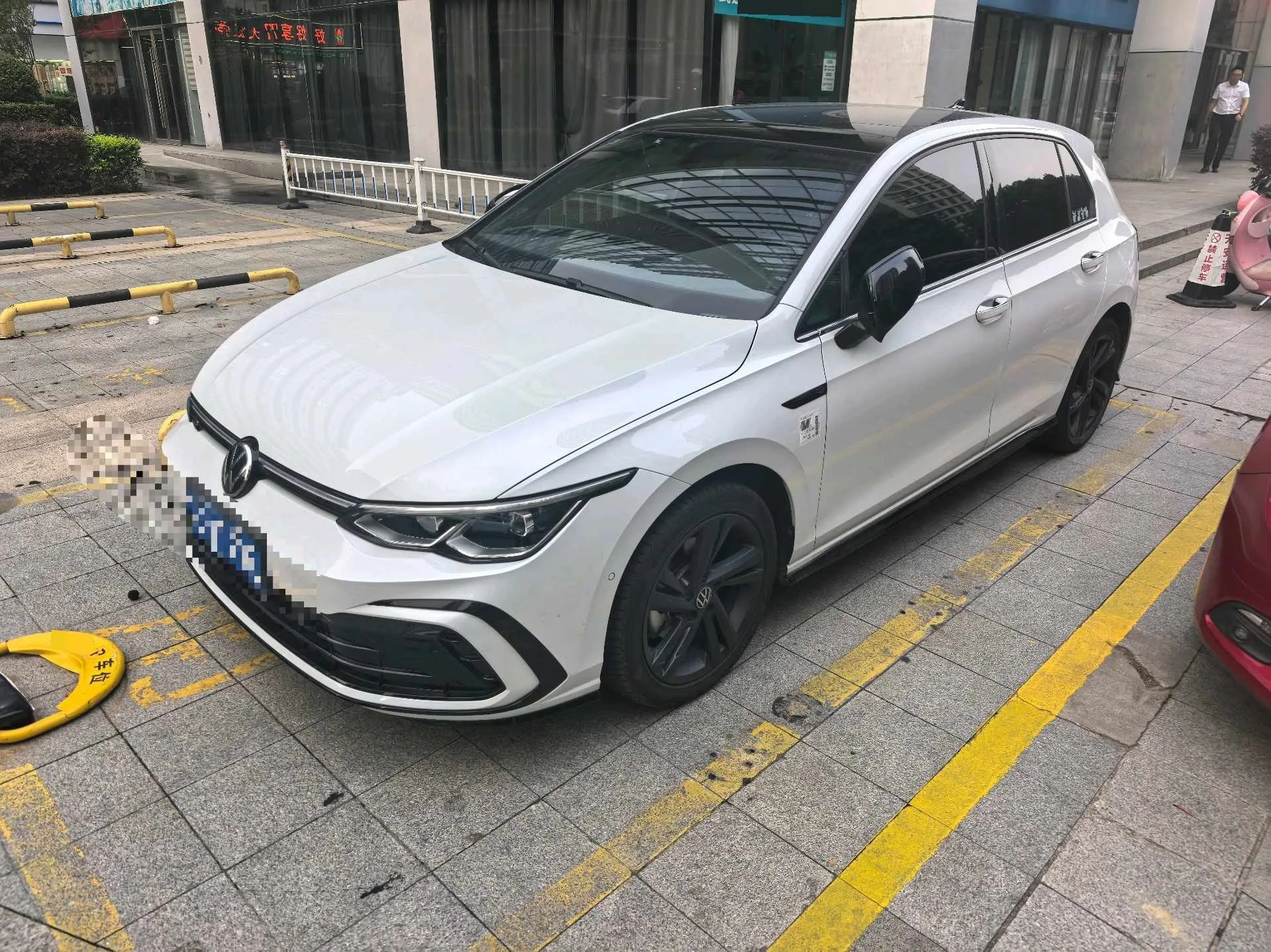 Volkswagen 2023 Golf 8 R-Line 1.4TSI 280TSI Automatic
