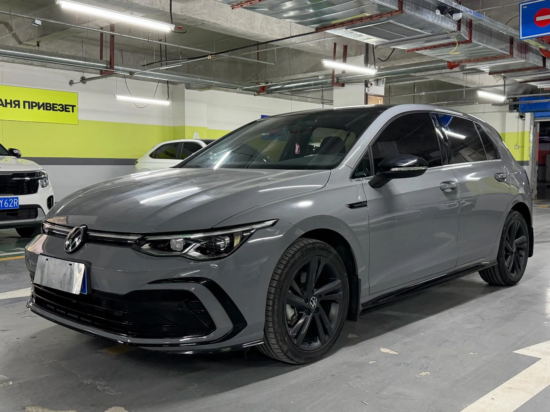 Volkswagen 2023 Golf 8 R-Line 1.4TSI 280TSI Automatic
