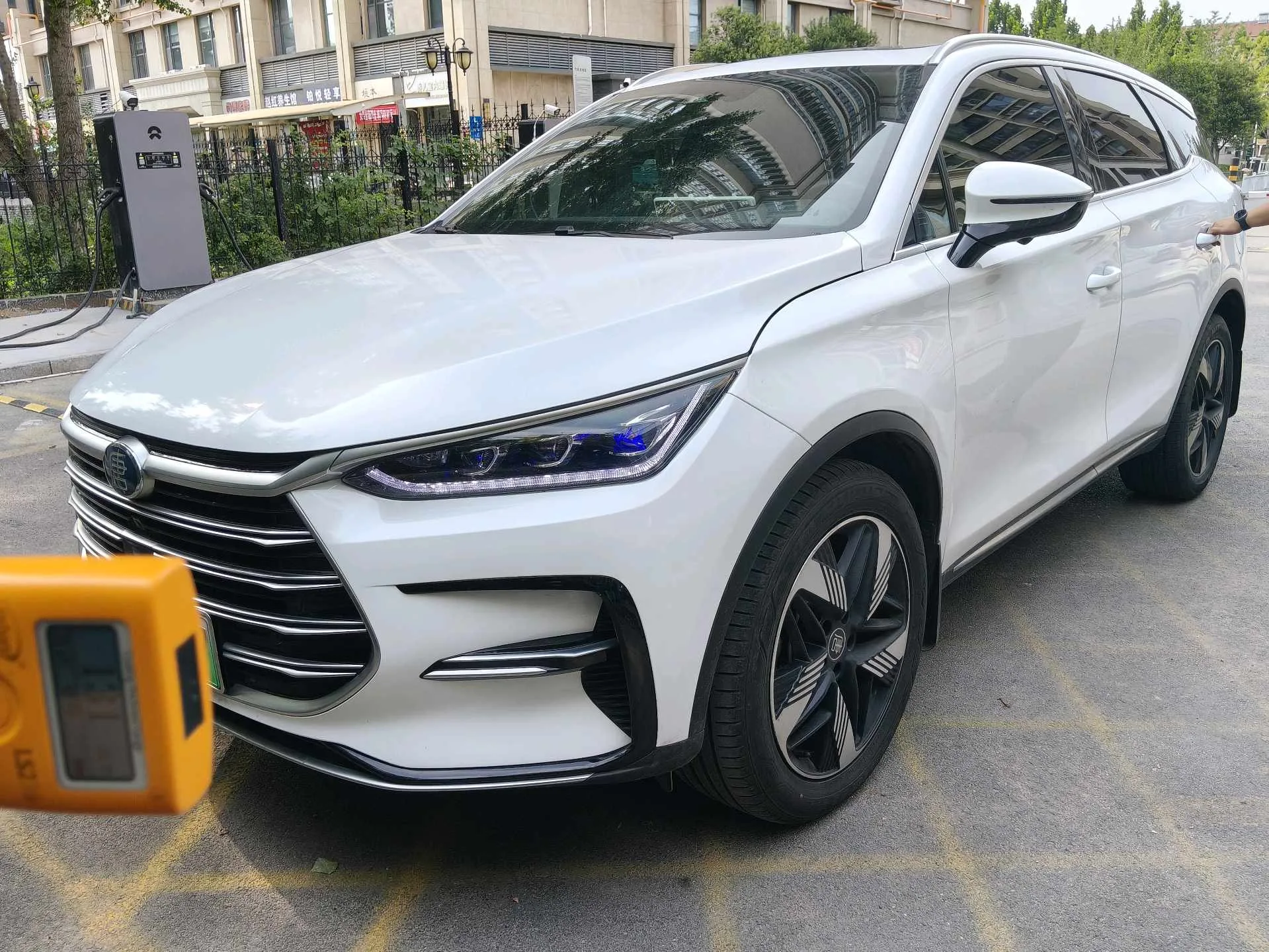BYD Tang New Energy 2023 Tang DM-i 1.5T CVT 112KM Champion Edition Premium Automatic