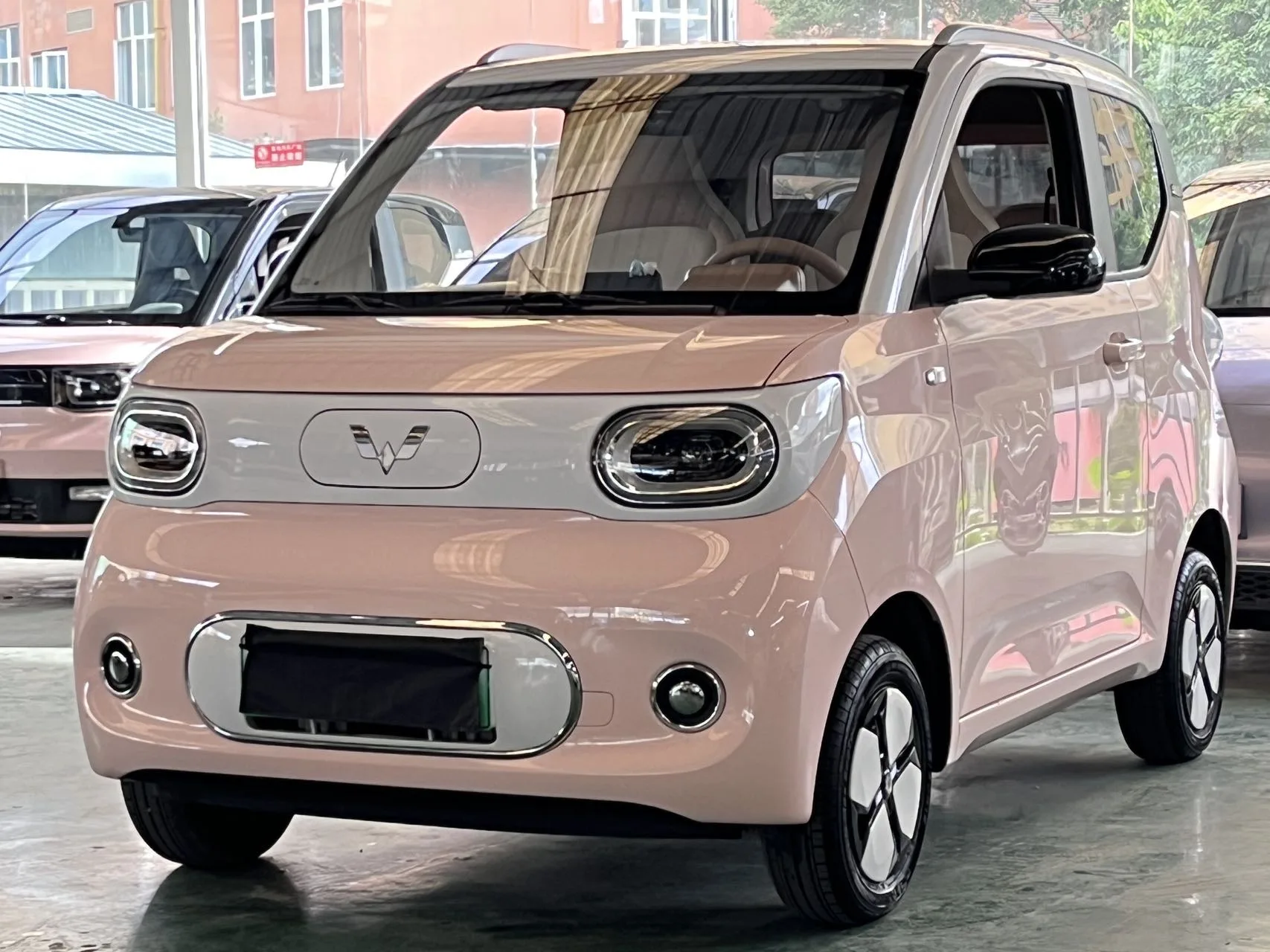 Hongguang MINIEV 2024 Macaron Model, 215km