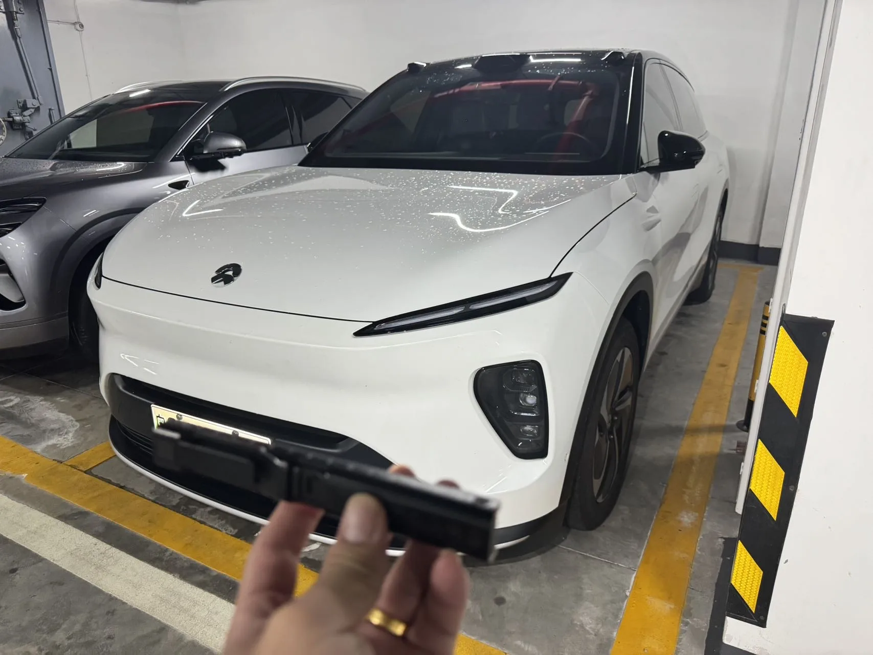 NIO ES8 2023 Model Year 75kWh Executive Edition