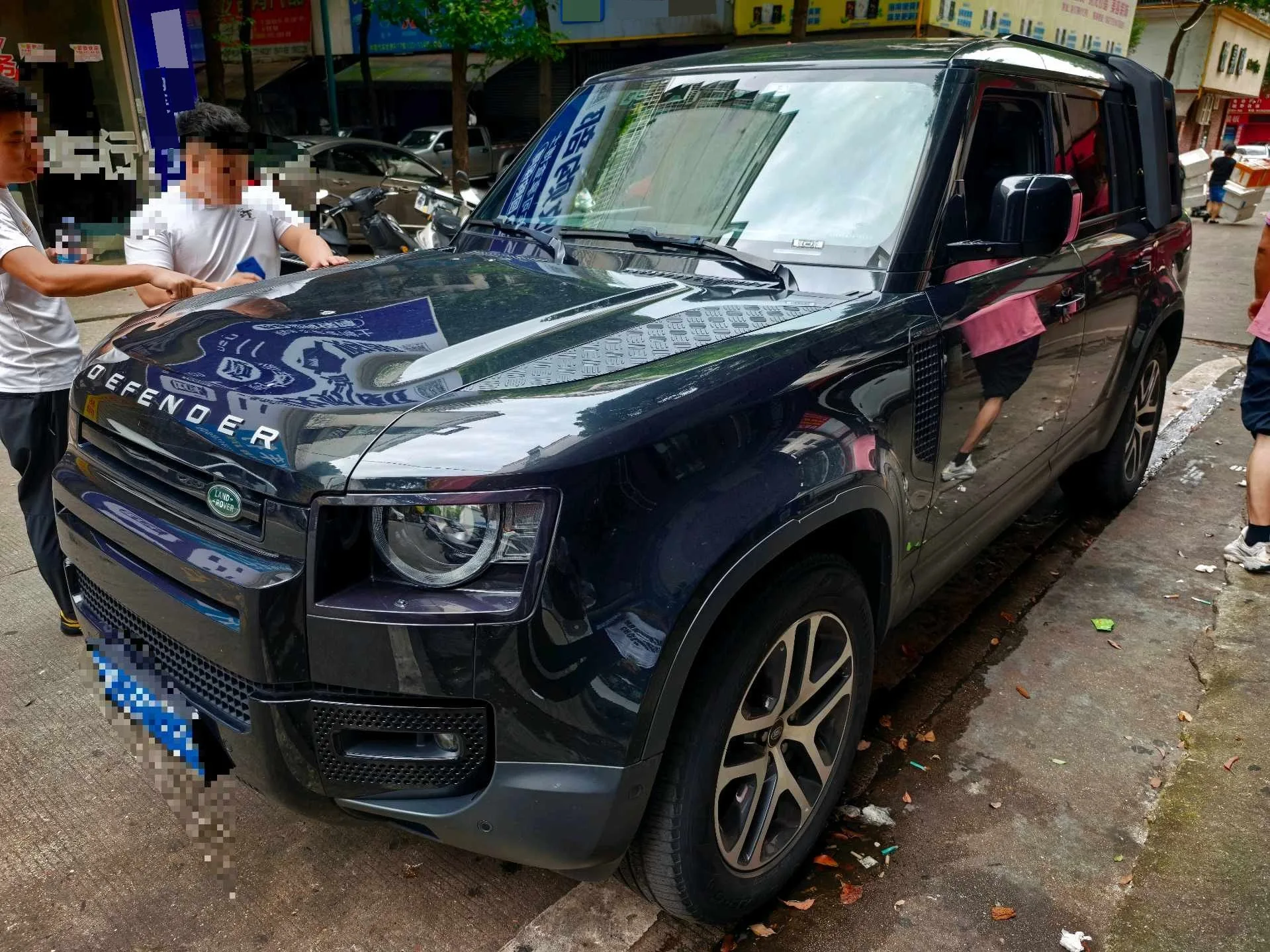 Land Rover Defender 2023 130 3.0T P400 HSE