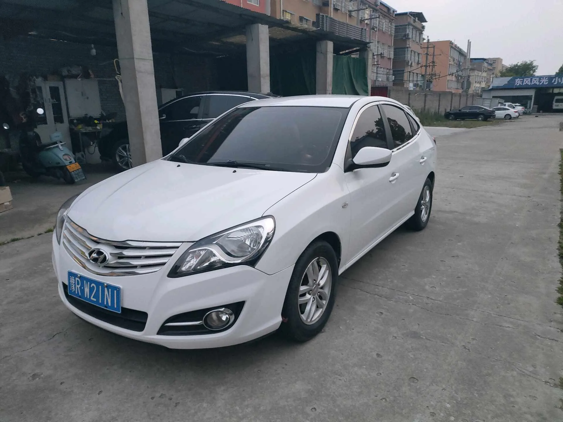 Hyundai Elantra 2011 1.6L Automatic Comfort Model