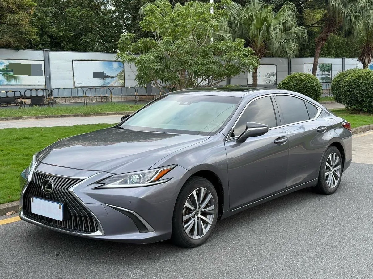 Lexus ES 2020 200 Excellence Edition