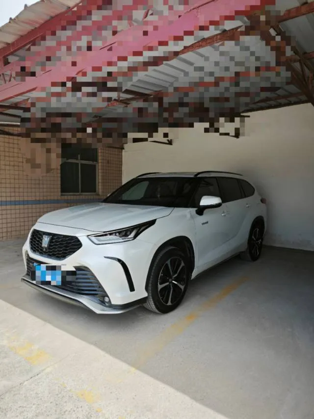 Crown Land Cruiser 2022 2.5L HEV 4WD Flagship Edition