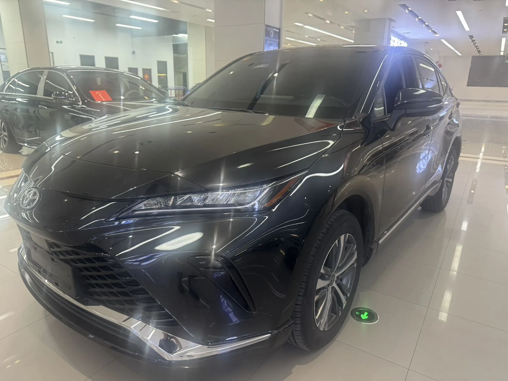 Toyota Venza 2023 2.0L CVT 2WD Luxury Automatic