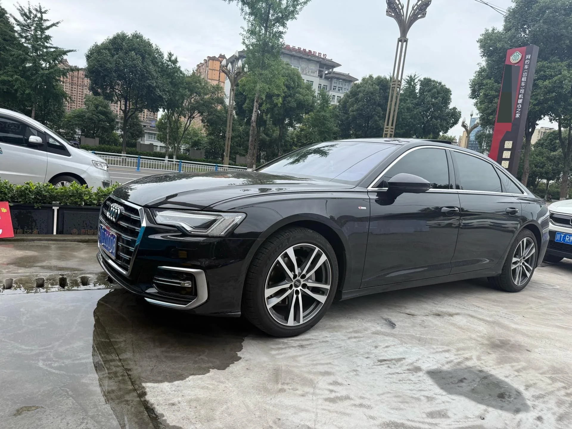 2025 Audi A6L 2.0 TFSI 40 TFSI Luxury Sport Edition, Automatic Transmission