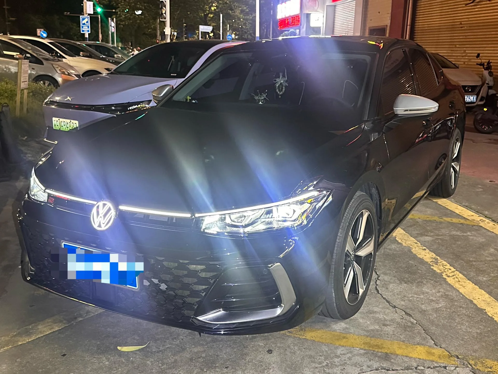 Volkswagen 2026 Passat Pro 2.0TSI 380TSI Starry Dragon Edition Automatic