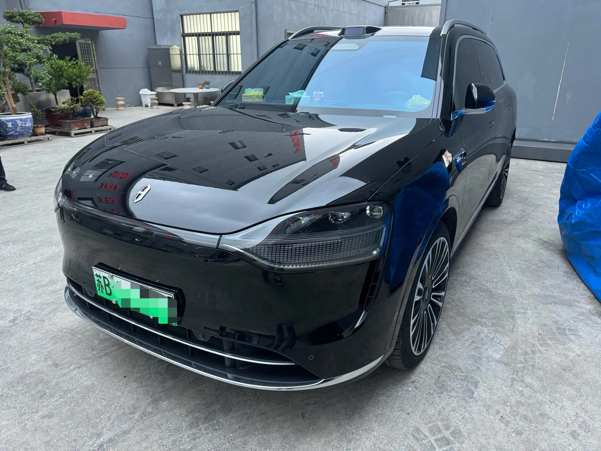 AITO 2025 Model M9 Extended Range Ultra Edition 52kWh 6-Seater Automatic Transmission