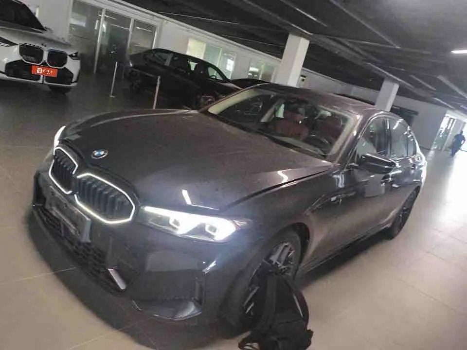 2025 BMW 3 Series 330Li 2.0T M Sport Shadow Edition Automatic