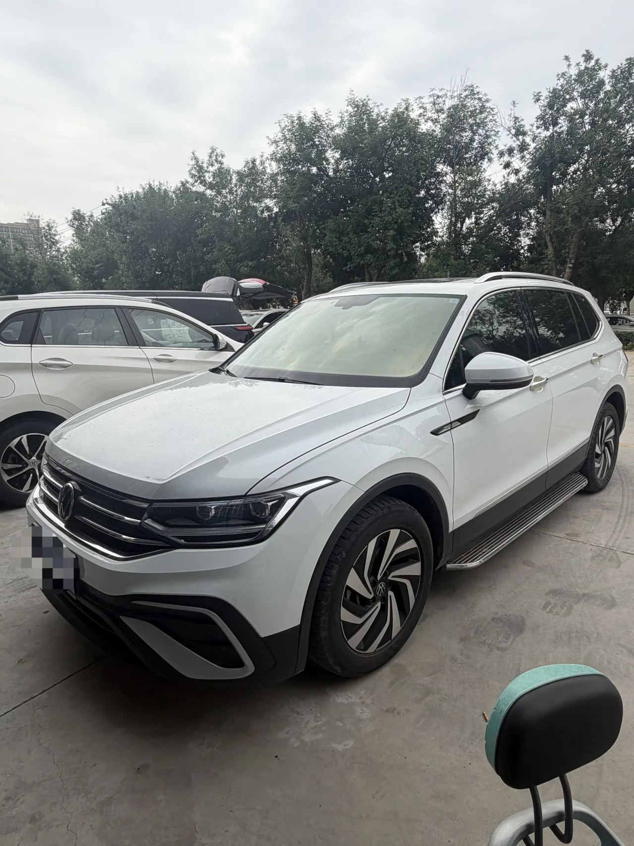 Volkswagen 2023 Tiguan L 1.5 TSI 300 TSI Front-Wheel Drive Smart Edition Automatic