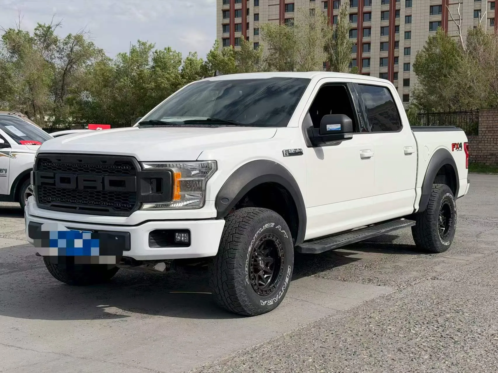 Ford Raptor (Imported) 2019 F-150 SuperCrew 3.5L Turbo 4WD 5.5-ft King Ranch Automatic Transmission