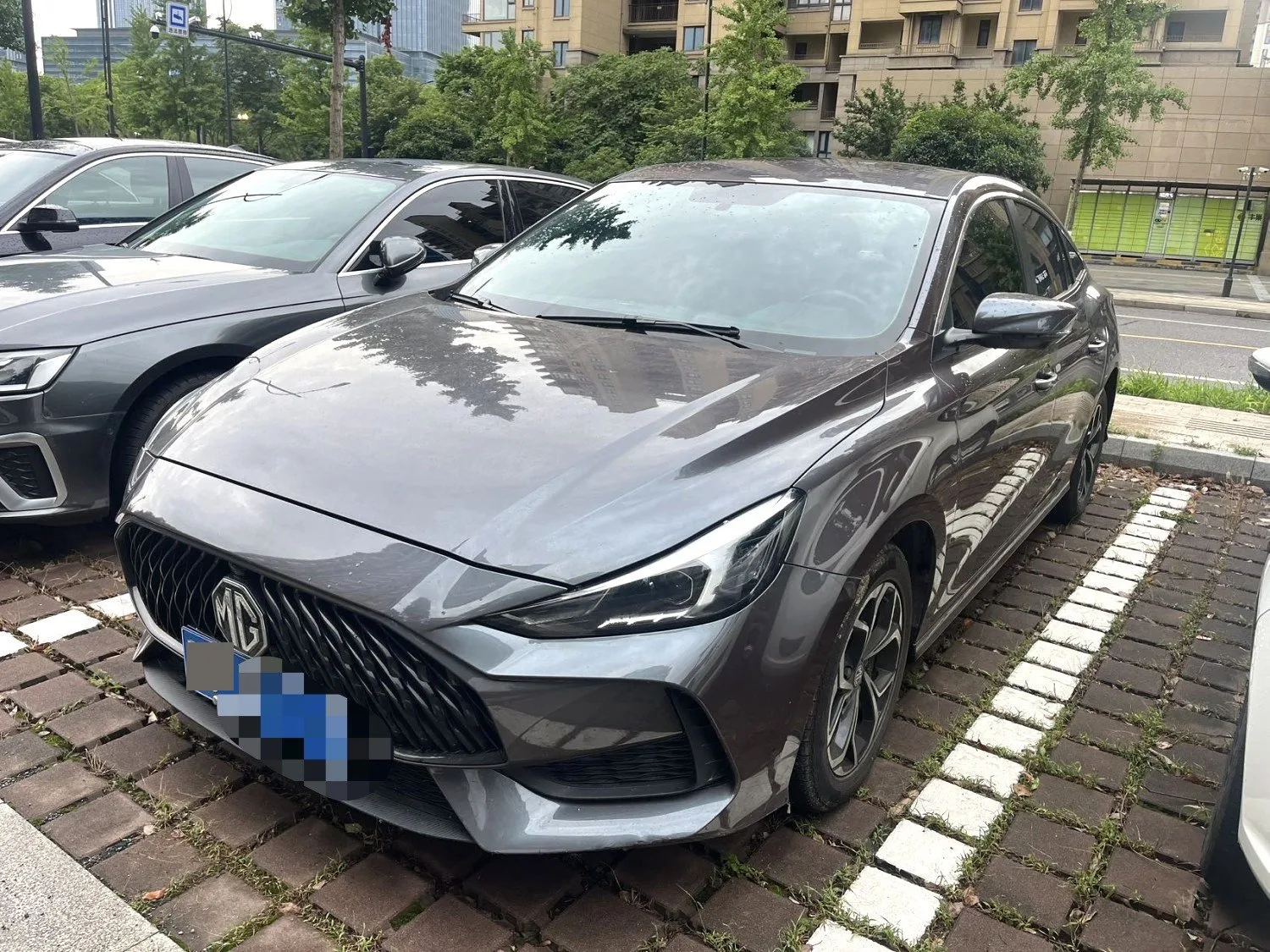 MG5 2021 180DVVT CVT Youth Luxury Edition