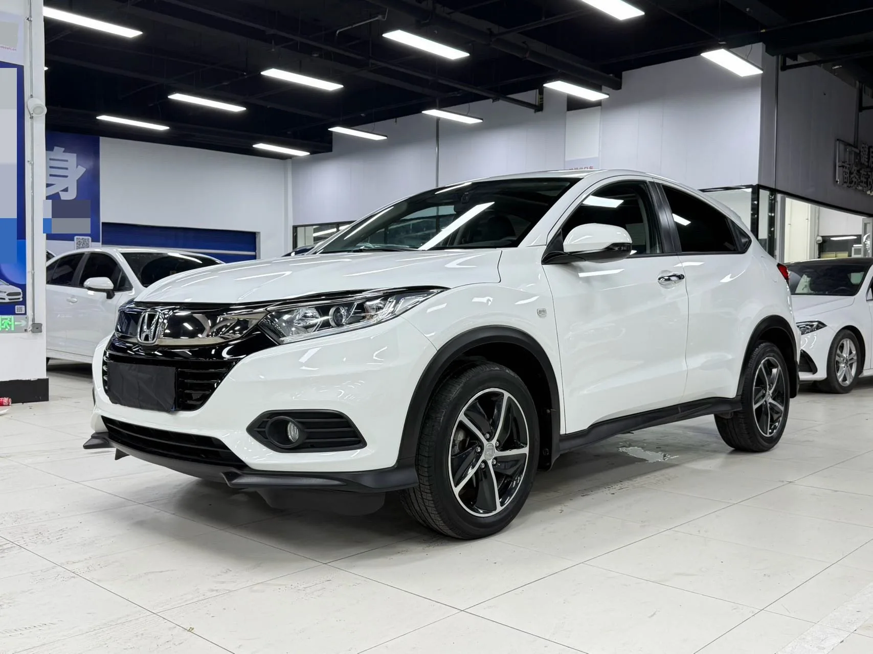 Vezel 2022 1.5L CVT Phantom Night Pioneer Edition