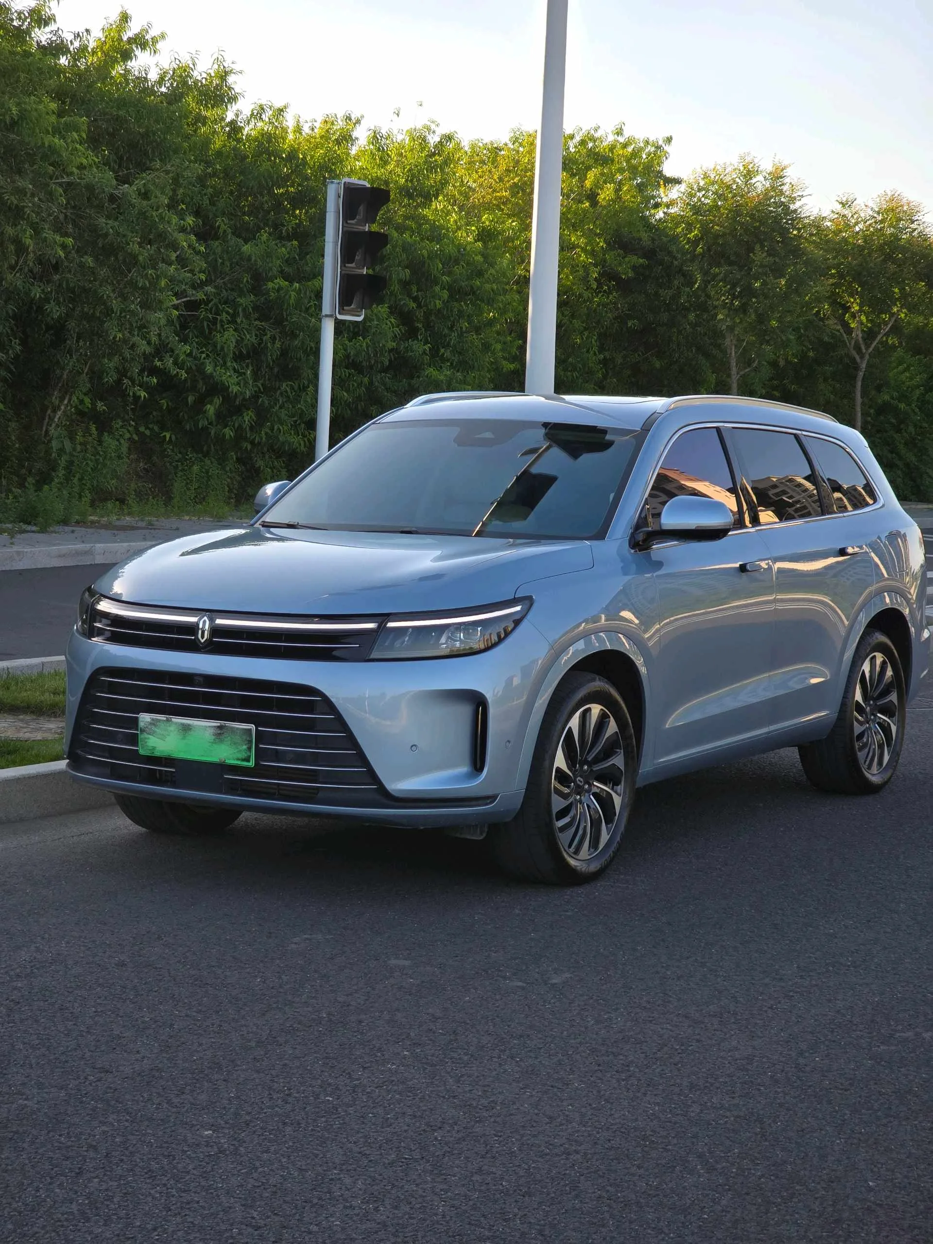 Wenjie M7 2022 1.5T Range Extender 4WD Luxury Edition