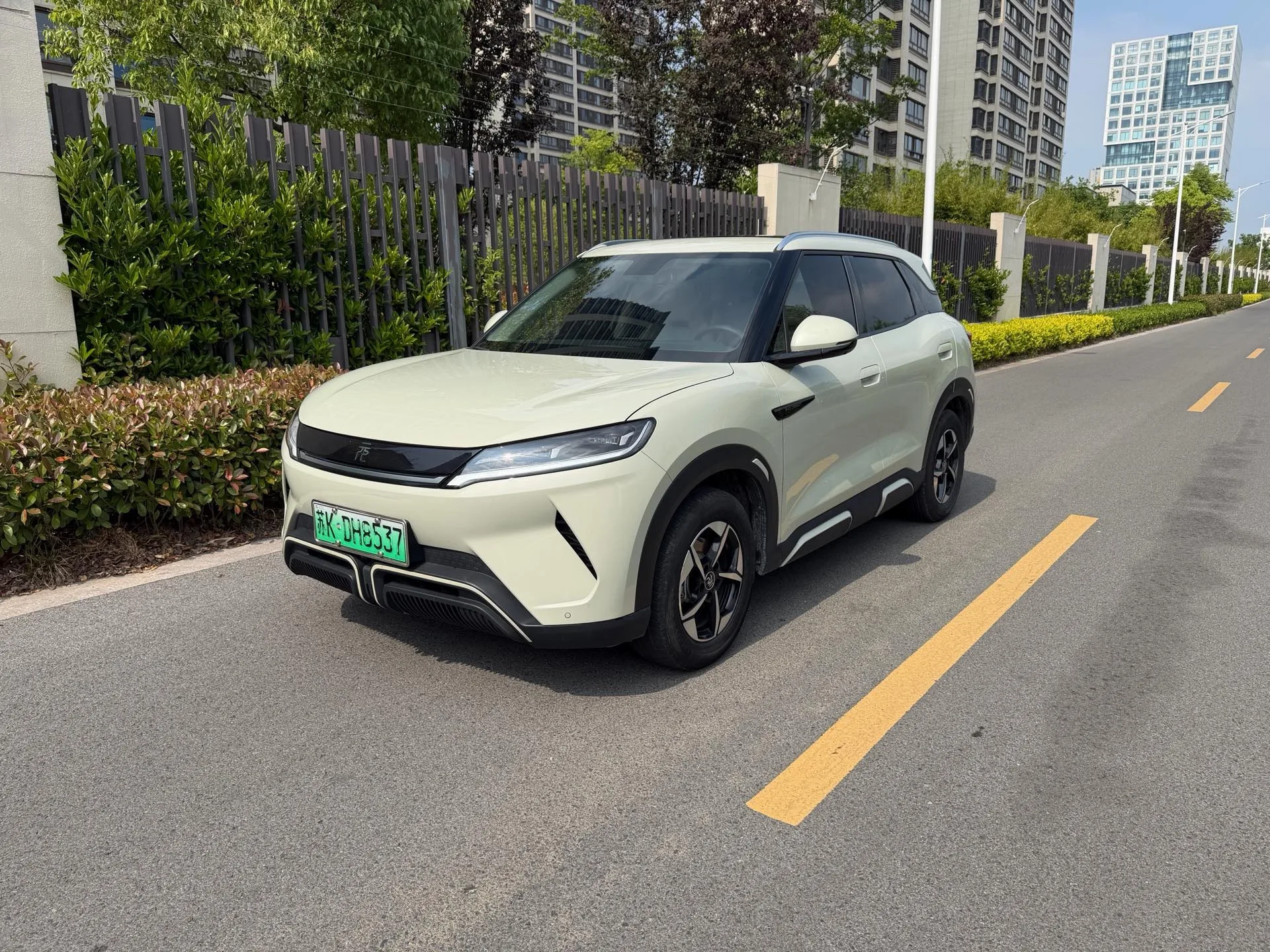 Yuan UP 2024 Model 401KM Transcend Edition