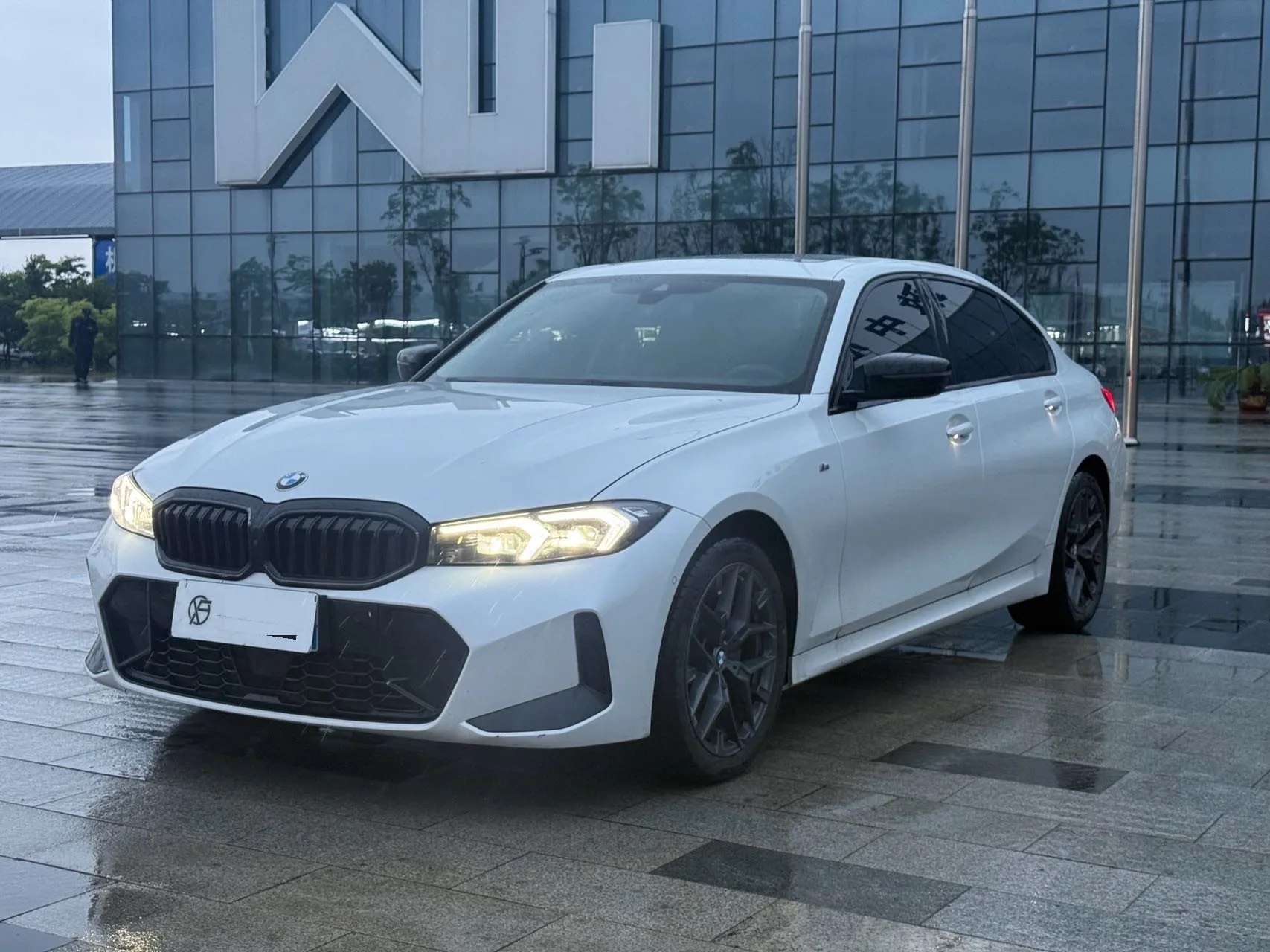 2025 BMW 3 Series 330Li 2.0T M Sport Shadow Edition Automatic