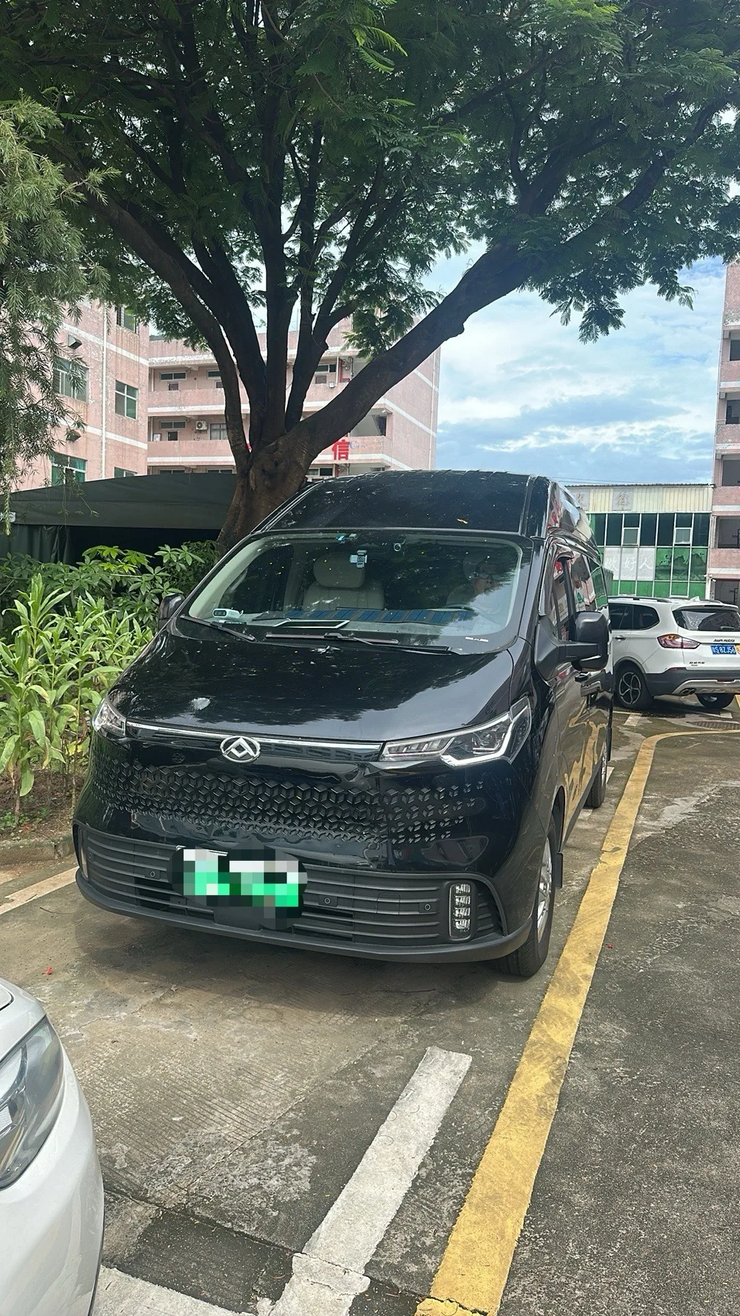 Changong Xintu V70 2024 Model Year, Xintu EV70 420 km, Long-Wheelbase, Medium-Roof, 9-Seater Passenger Van, Automatic Transmission