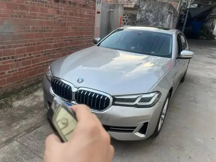 2022 BMW 5 Series Facelift 525Li Luxury Package