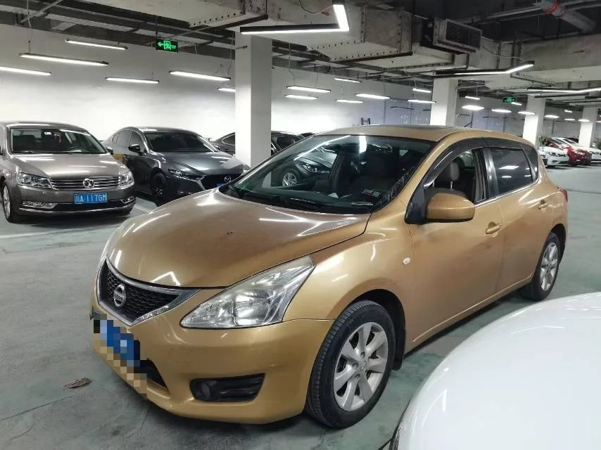 Tiida 2011 1.6L CVT Smart