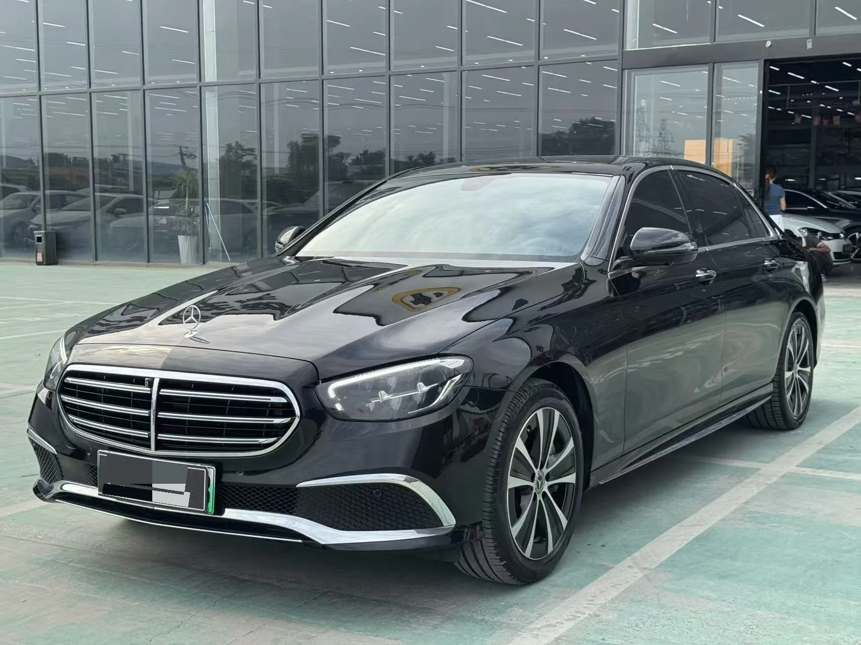 Mercedes-Benz E-Class PHEV 2022 Facelift E 350 e L Plug-in Hybrid Sedan
