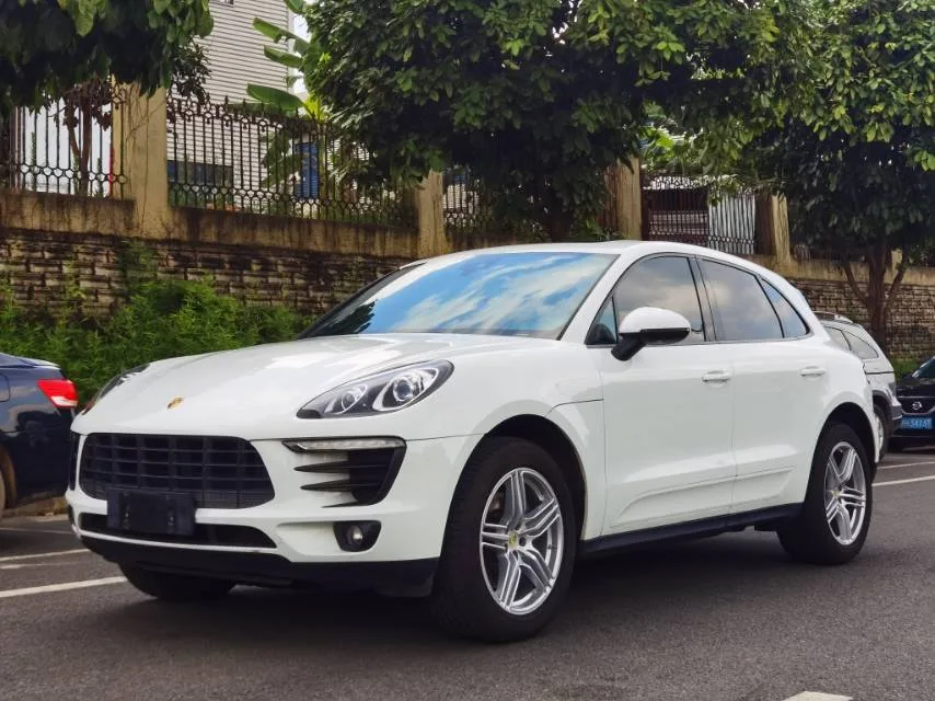2017 Macan 2.0T