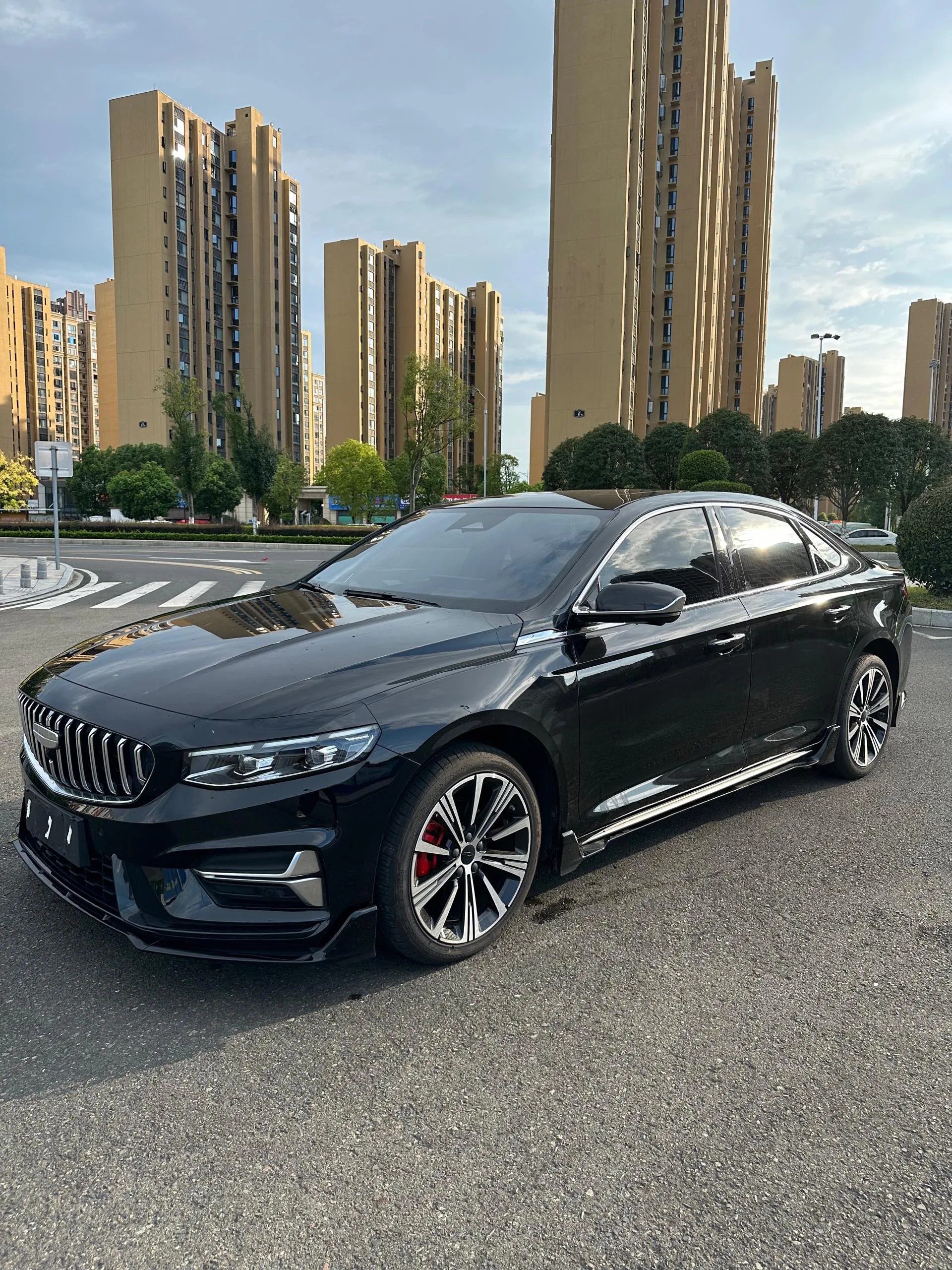 Geely 2025 Xingrui 1.5TD Oriental Yao Kunlun Edition Automatic