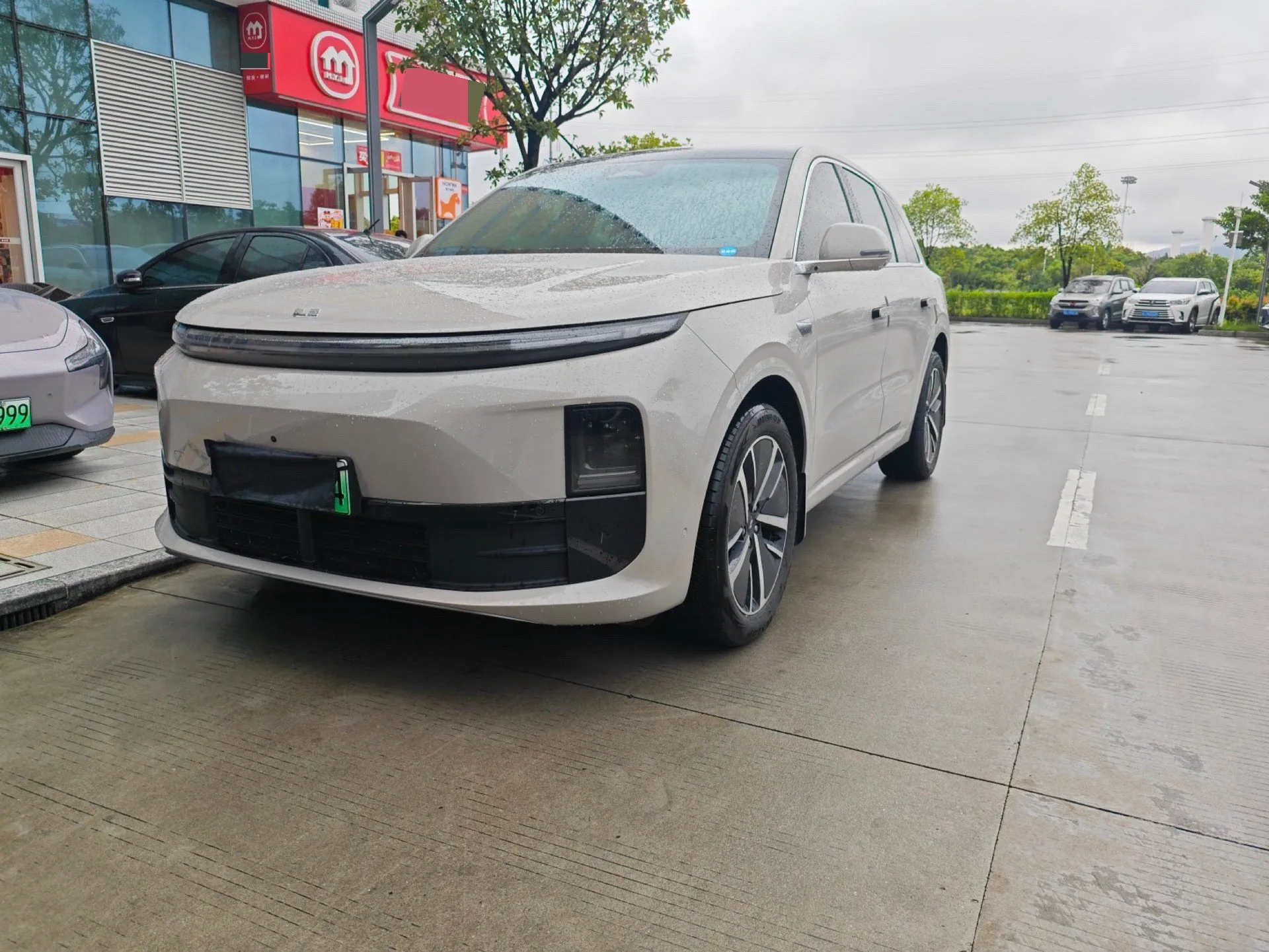 Li Auto 2025 L6 Pro Smart Renewal Edition Automatic