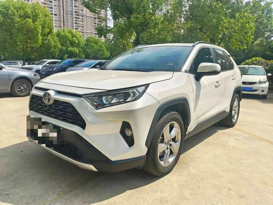 RAV4 2020 2.0L CVT 2WD Fashion Plus Edition