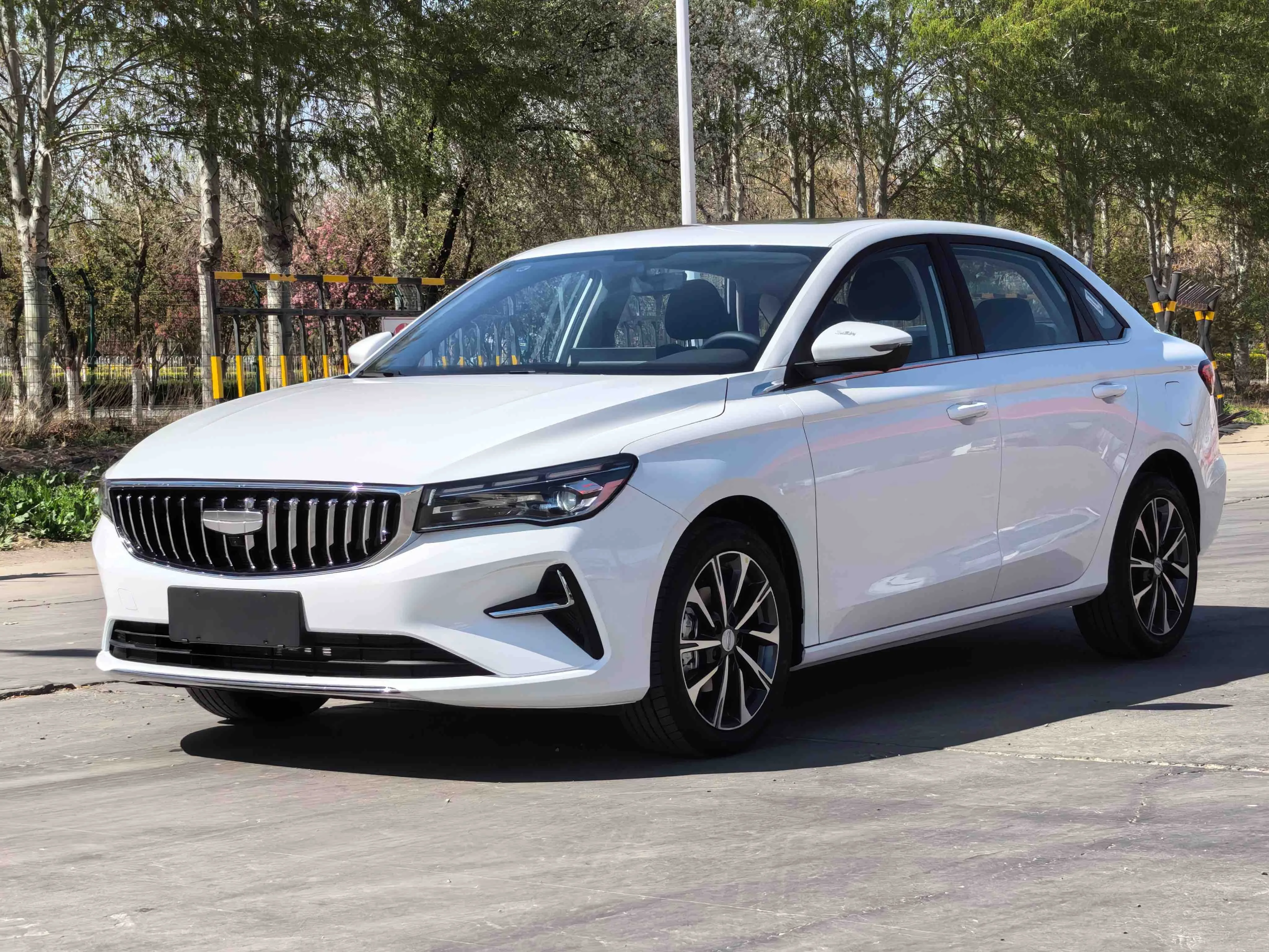 Geely 2026 Emgrand—Sedan 1.5 CVT 4 Million Commemorative Edition "Fly Beyond" Automatic Transmission