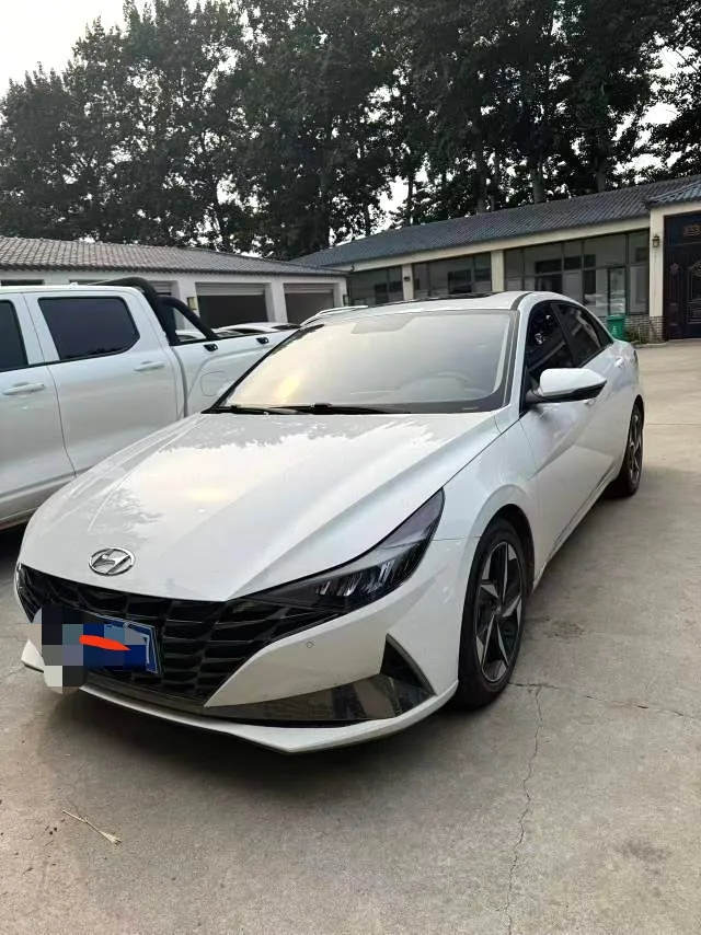 Hyundai Elantra 2022 1.5L CVT GLX Elite Edition