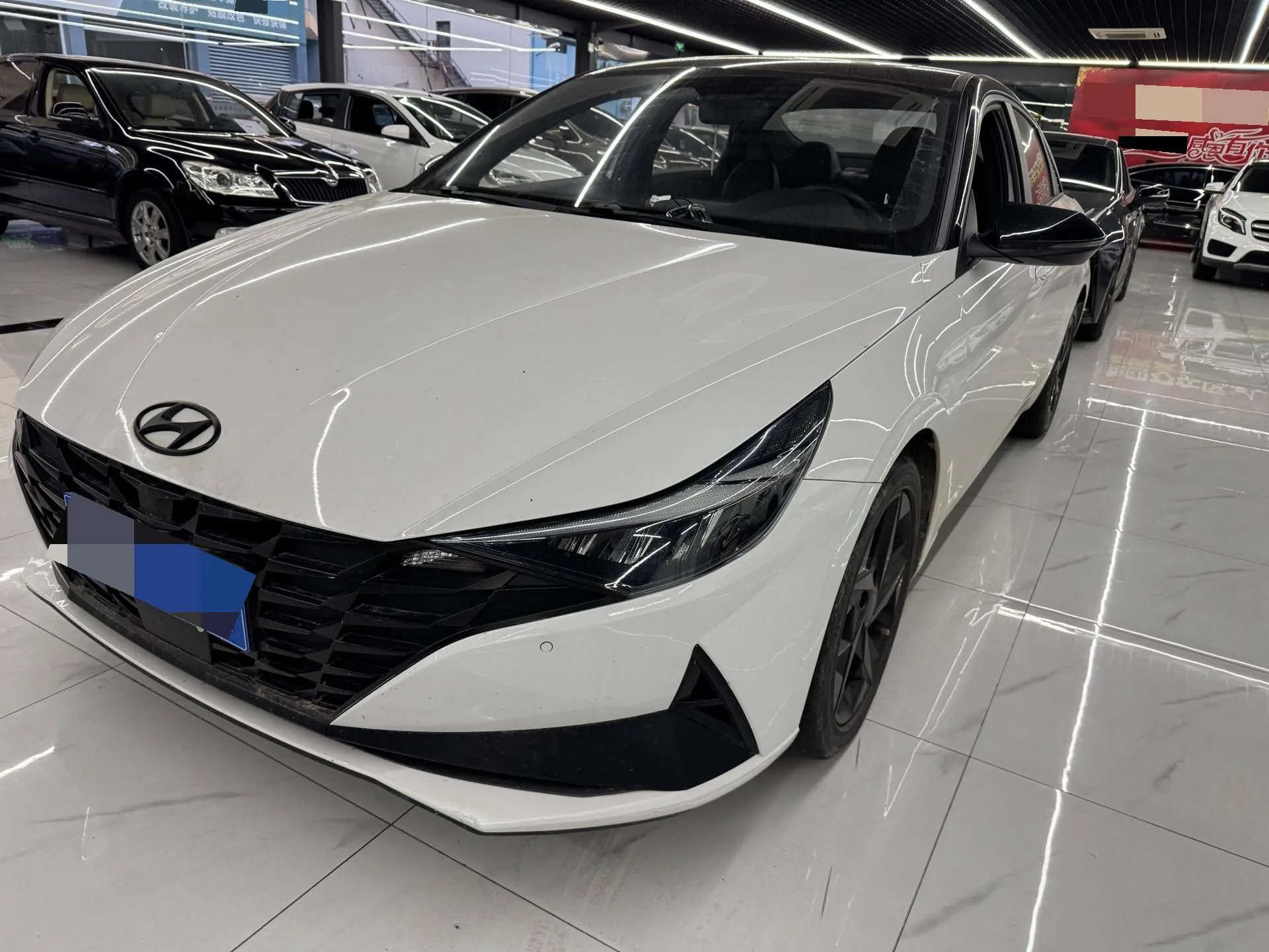 2023 Elantra 1.5L CVT LUX Premium Edition