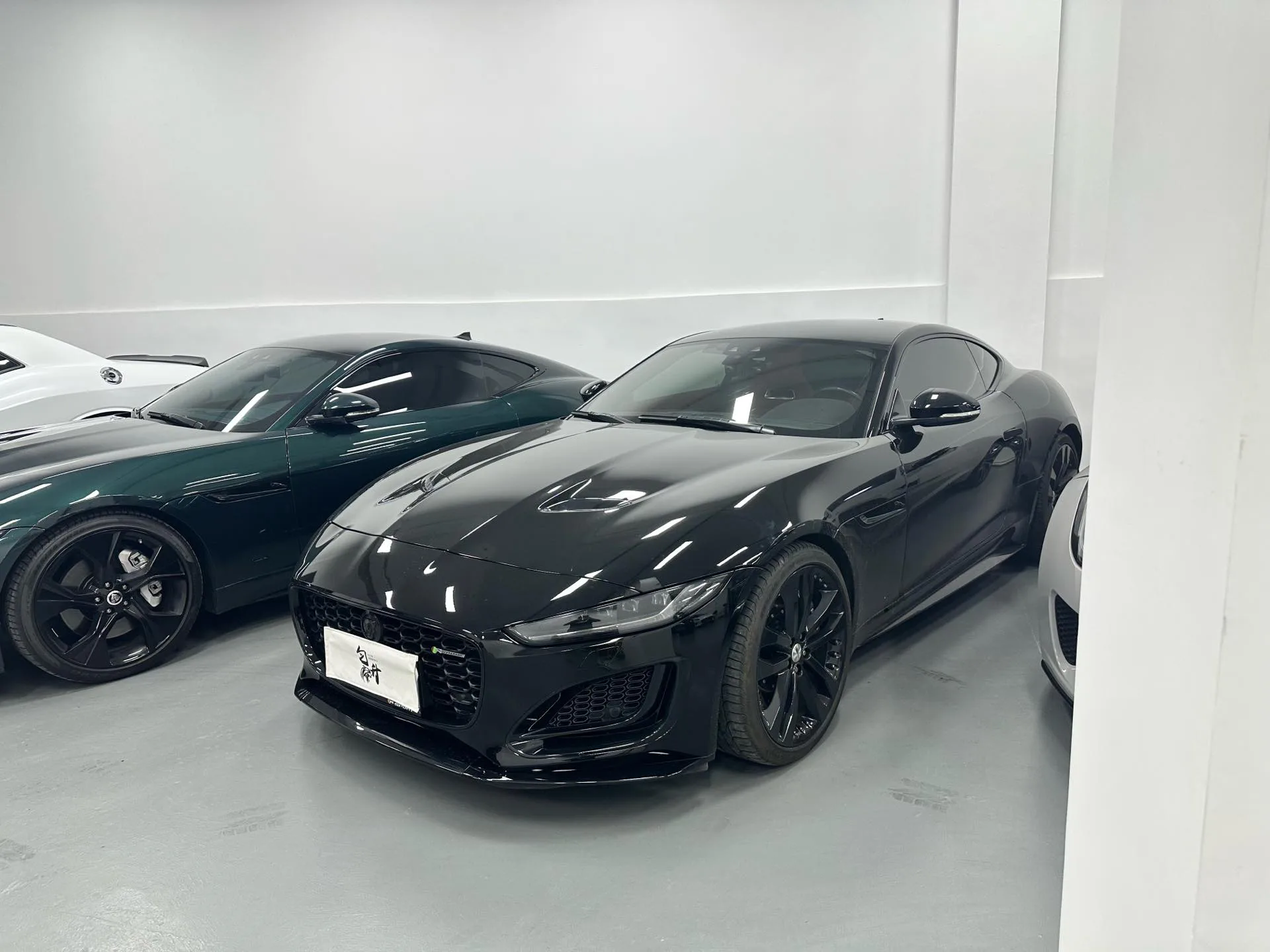 Jaguar F-TYPE 2022 P300 Hardtop