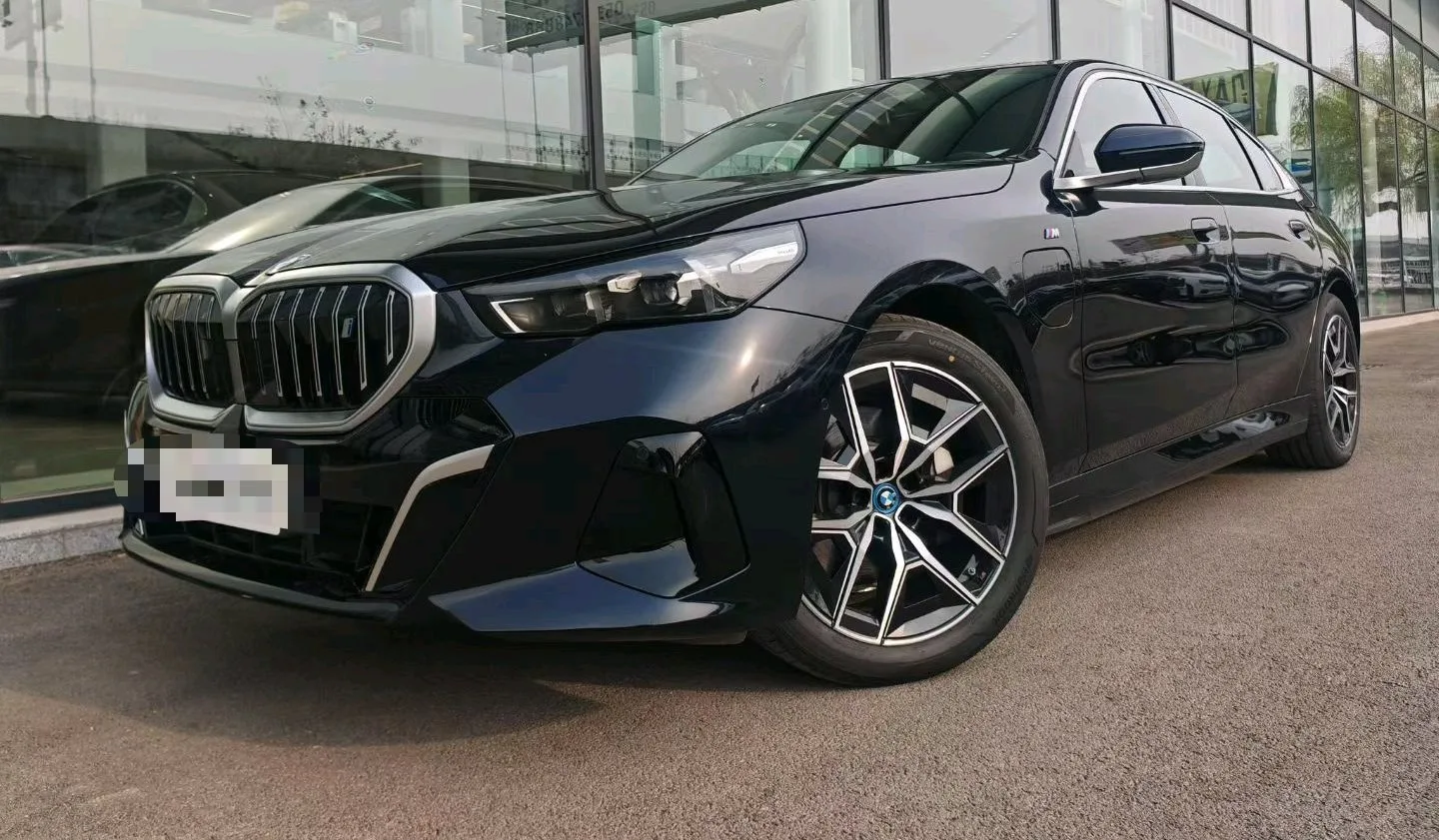 BMW i5 2024 eDrive 35L M Sport Package
