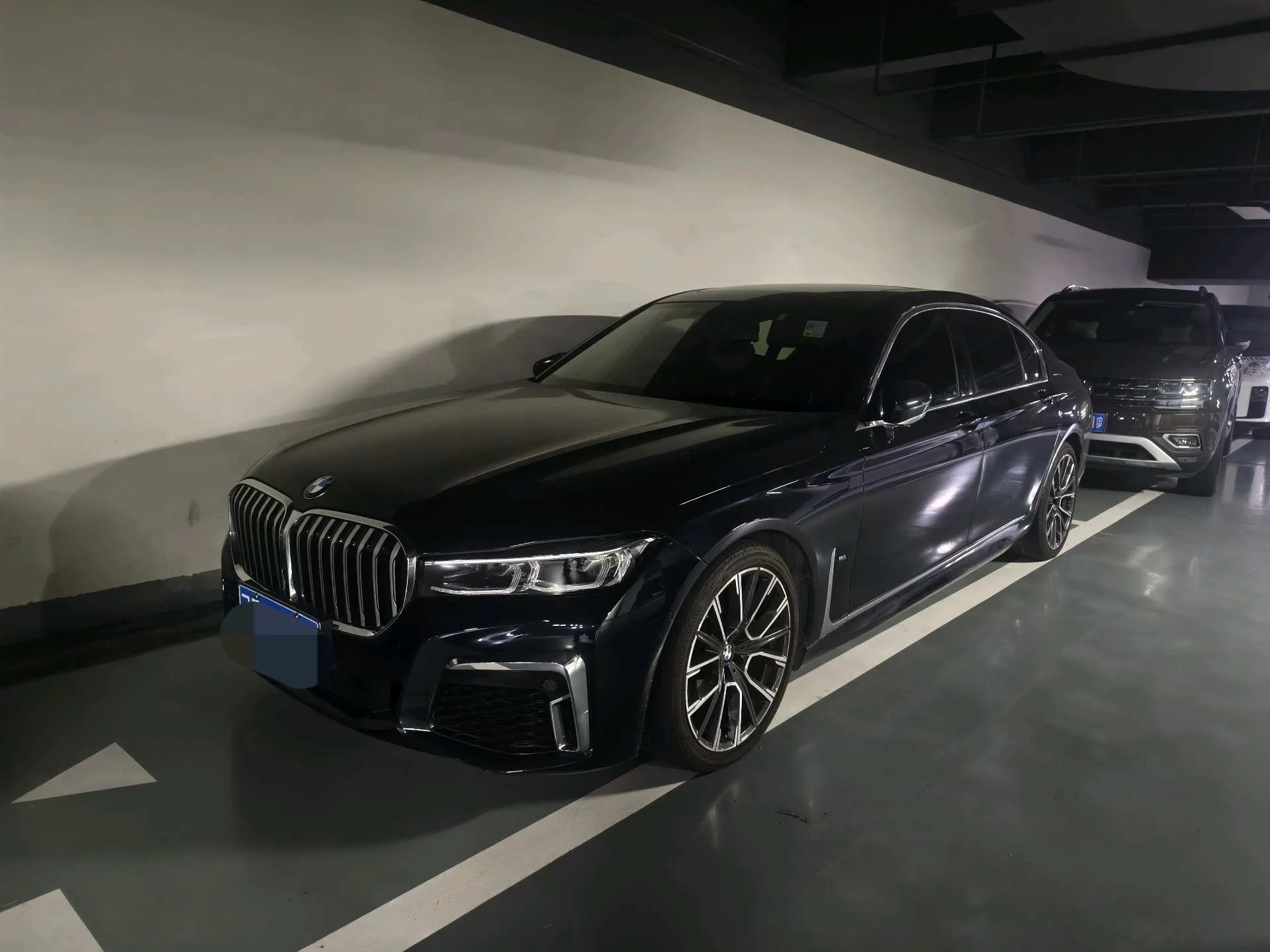 2021 BMW 7 Series 740Li Leading Edition M Sport Package