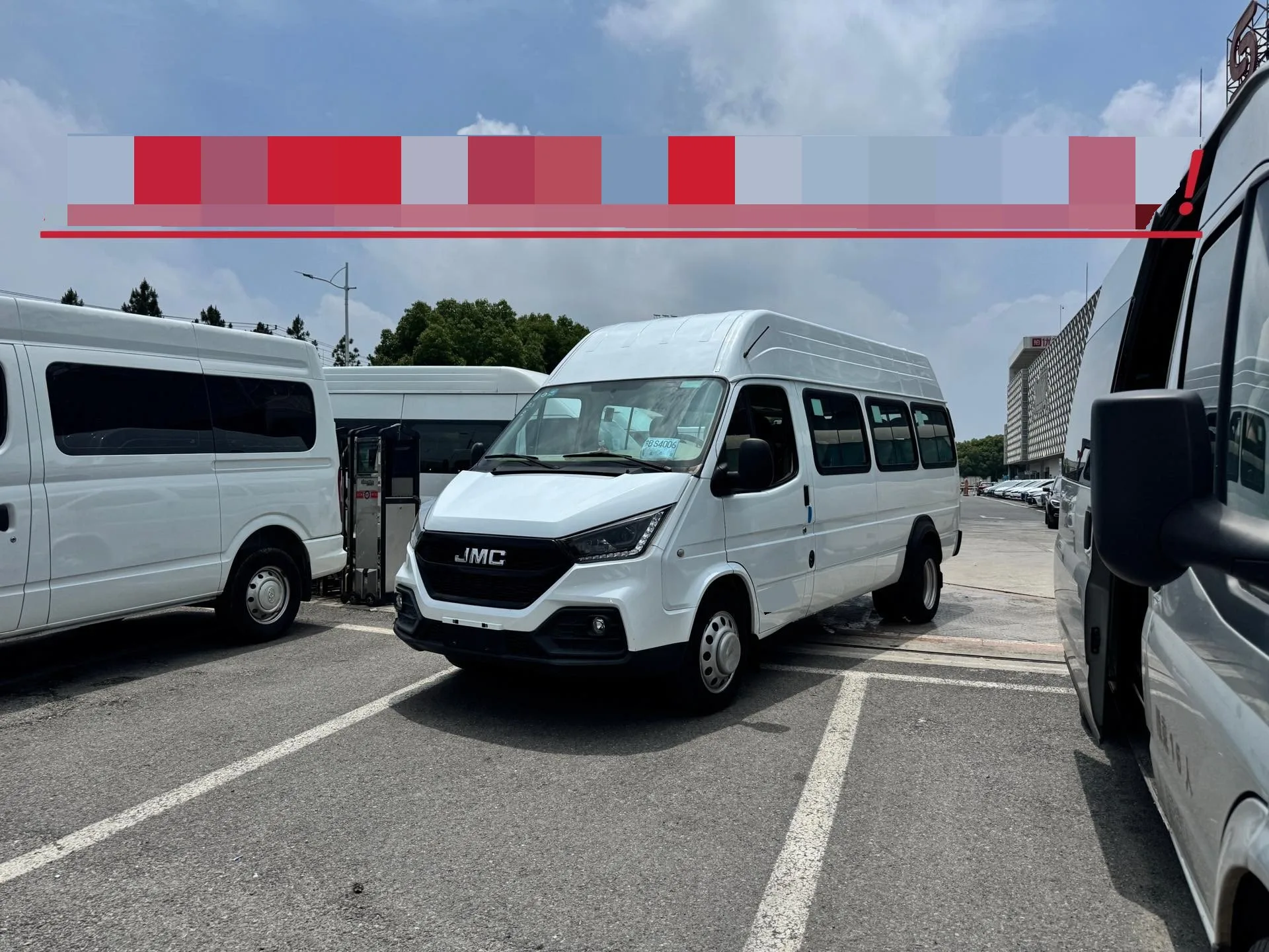 Jiangling 2021 Teshun 2.8T Space King Standard Short Wheelbase Medium-High Roof 6-Seater Diesel Manual Transmission
