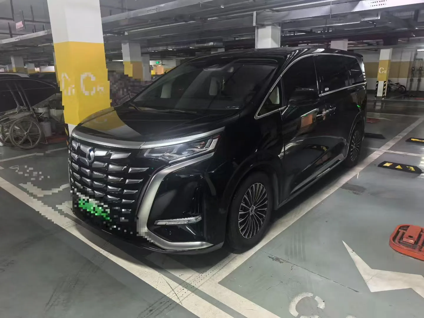 Denza D9 2024 DM-i 980 4WD Premium Edition