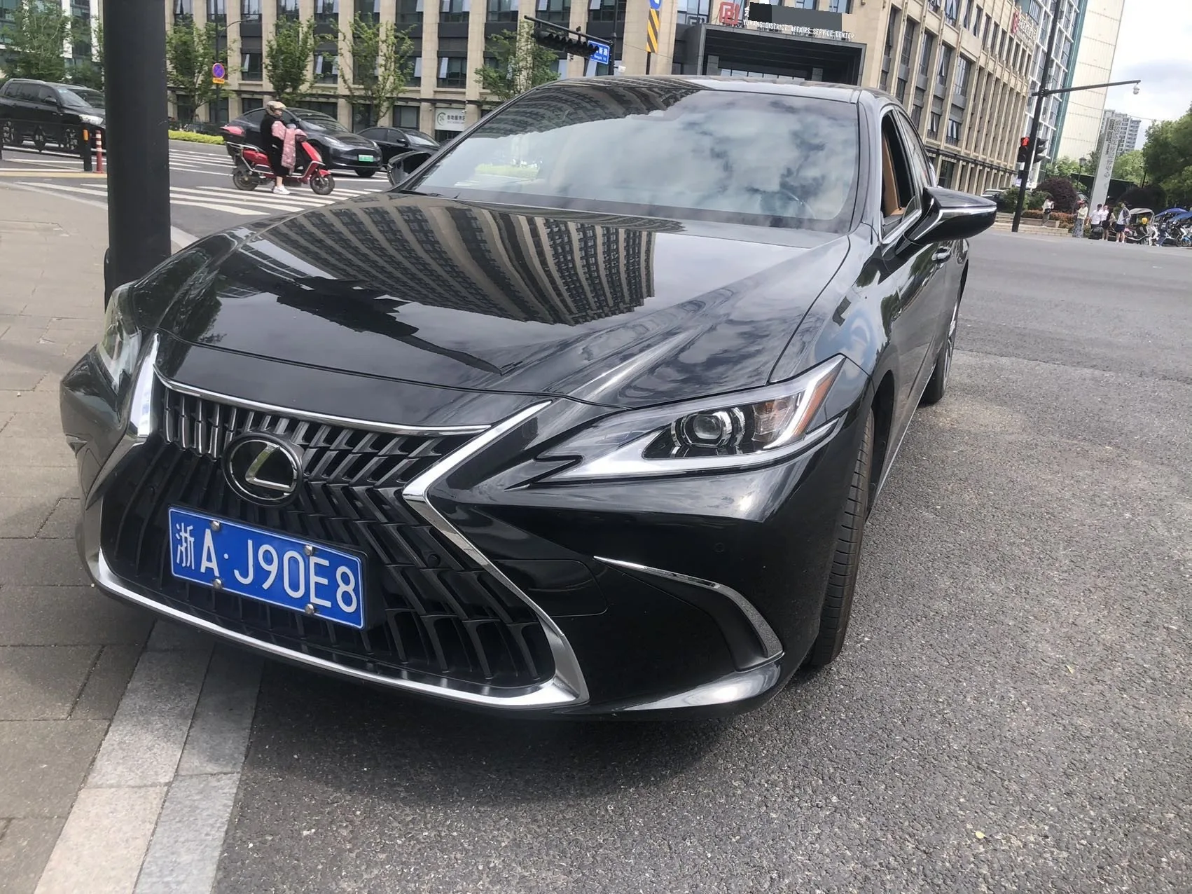 Lexus ES 2022 200 Premium Edition