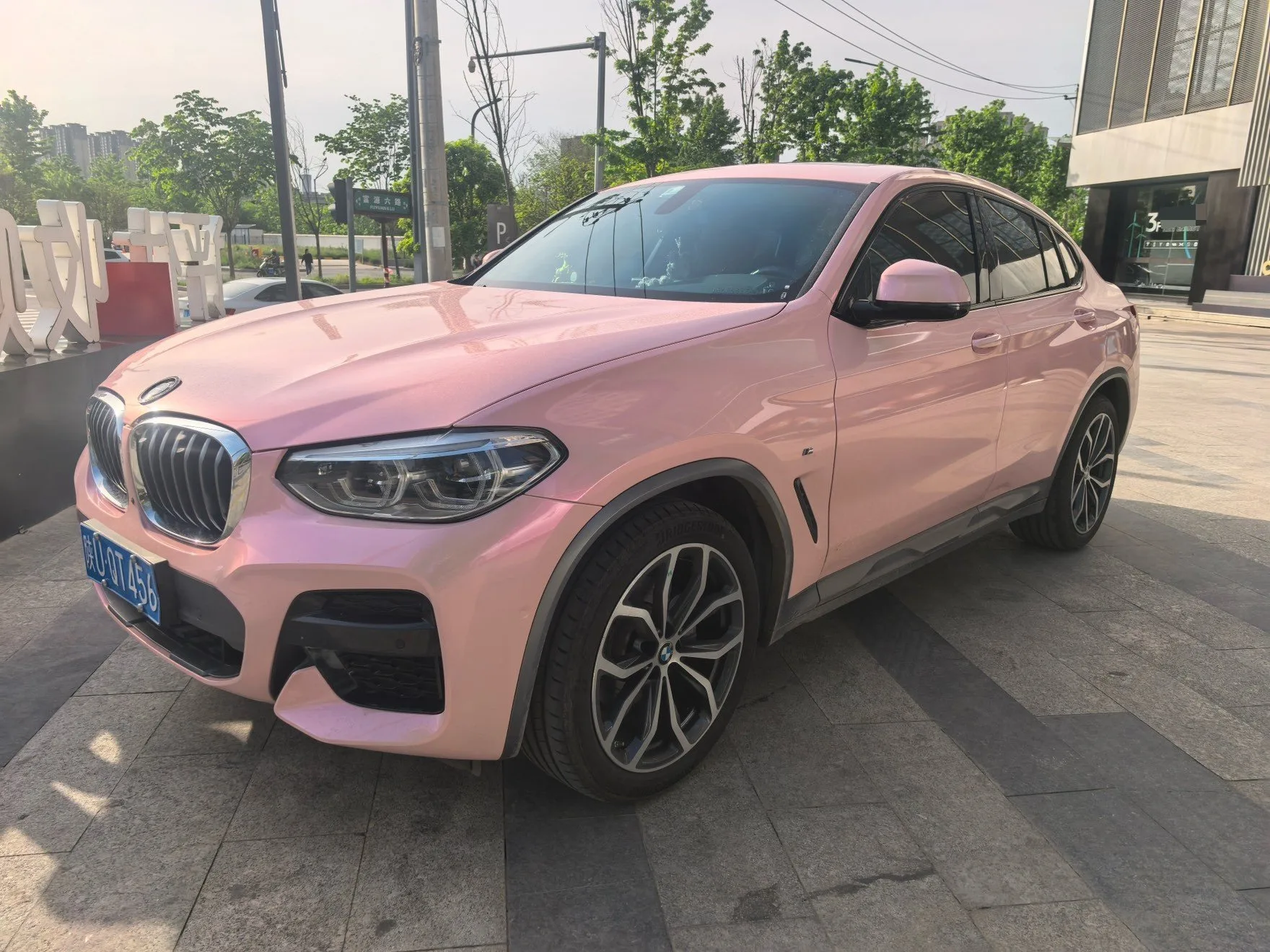 2020 BMW X4 xDrive25i M Sport Package