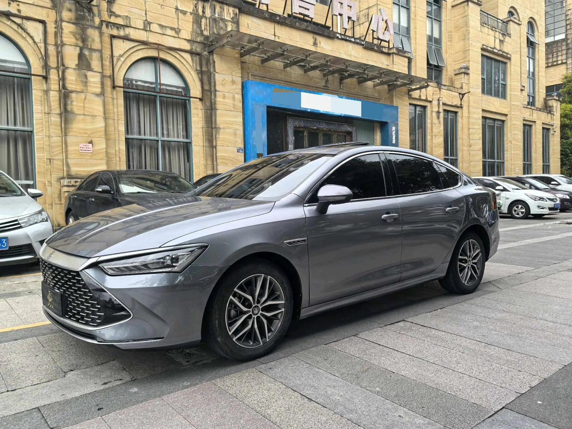 Qin PLUS 2021 DM-i 55KM Premium Edition