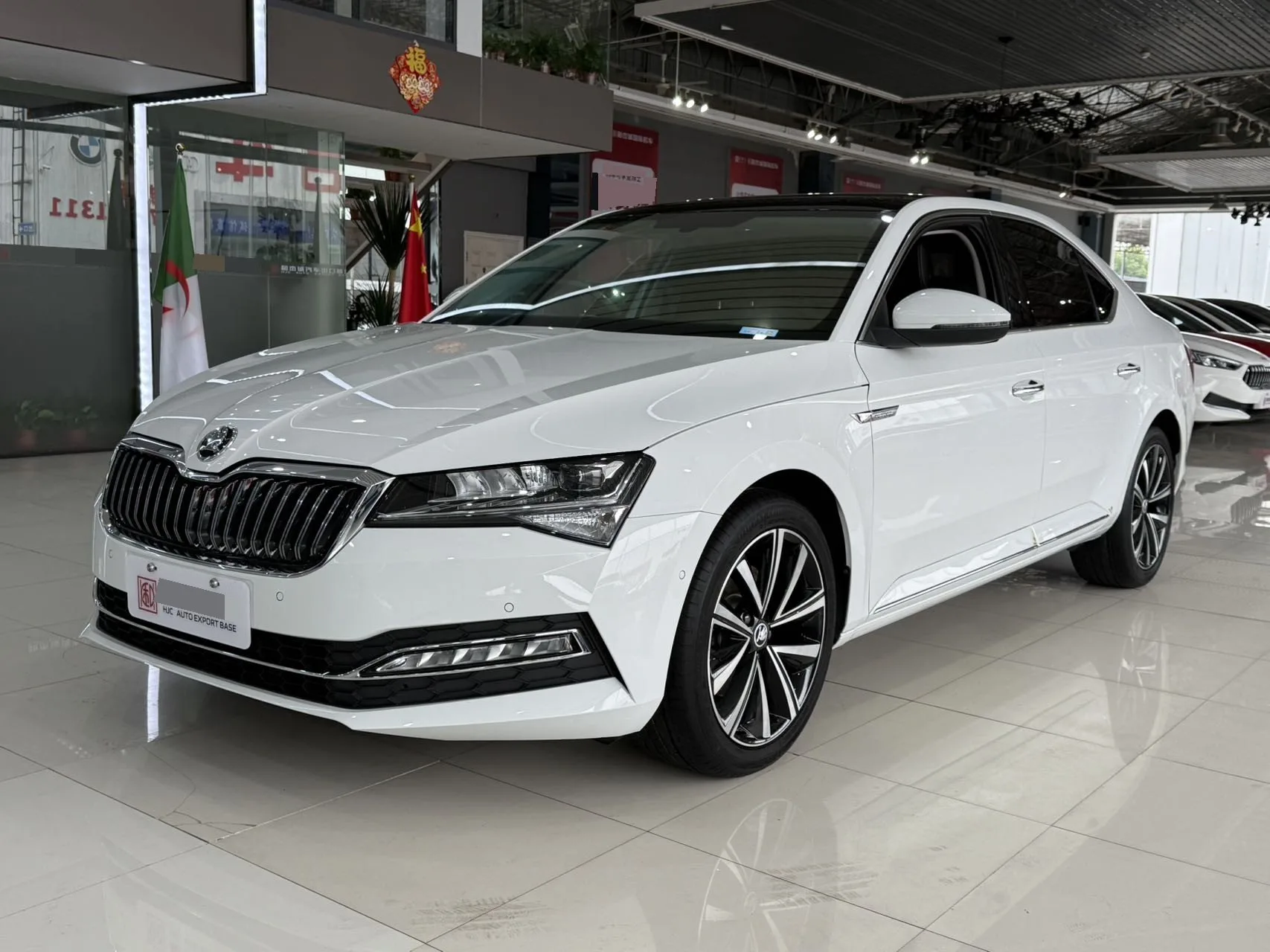 Superb 2023 Facelift TSI280 DSG Premium Edition