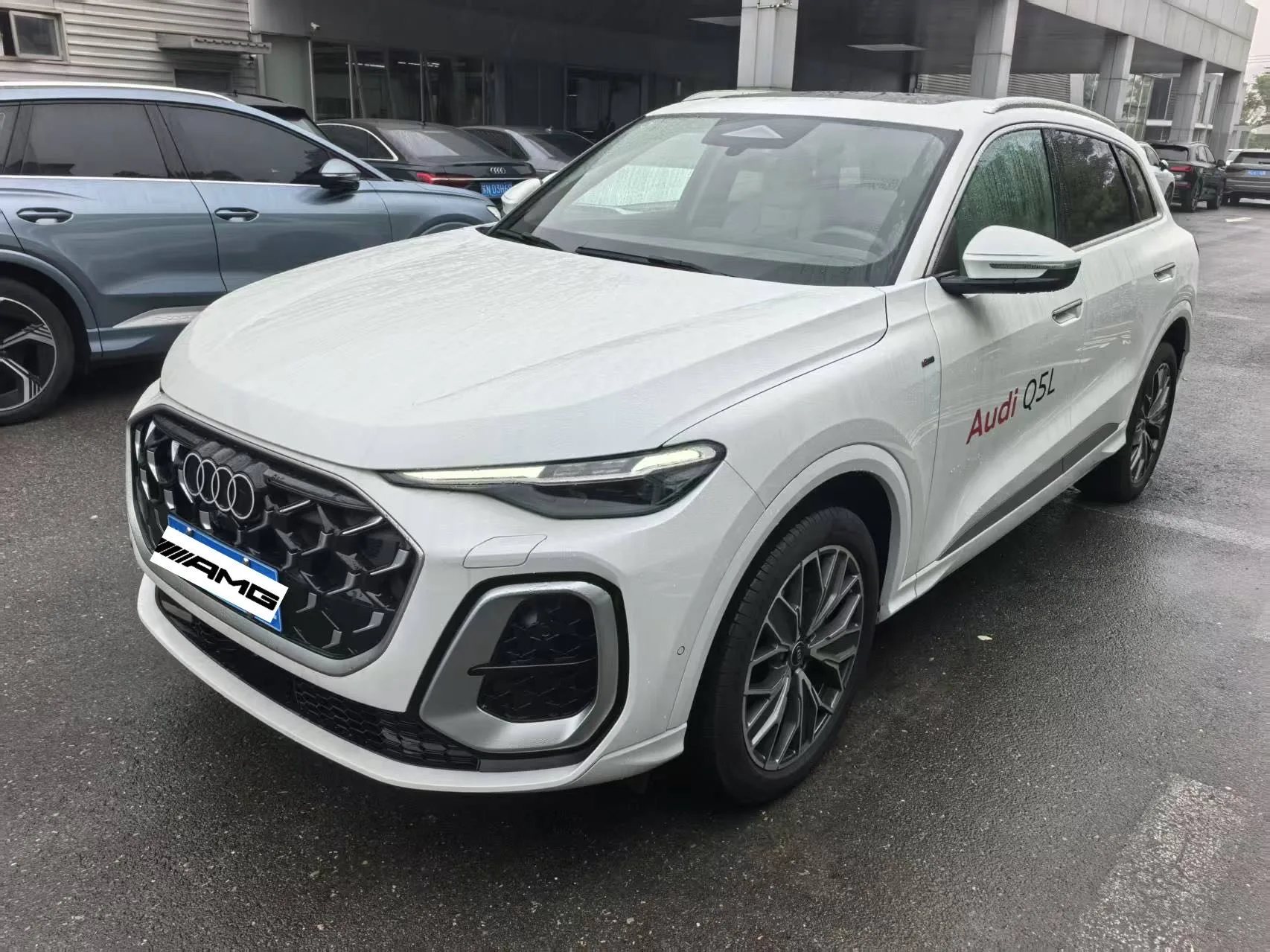 Audi 2026 Q5L 2.0T Million-User Exclusive Edition Automatic Transmission